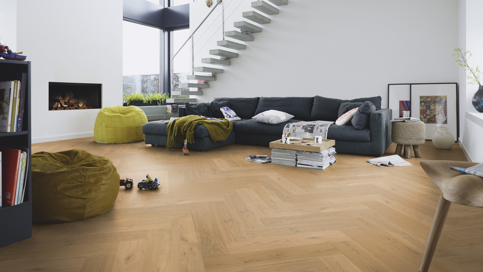 Milieubild Modernes Wohnzimmer mit Kamin - MEISTER 500010-0700140-08928