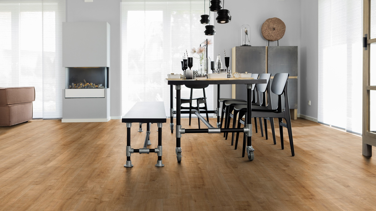 Milieubild Esszimmer mit Kamin - wineo MLP076R