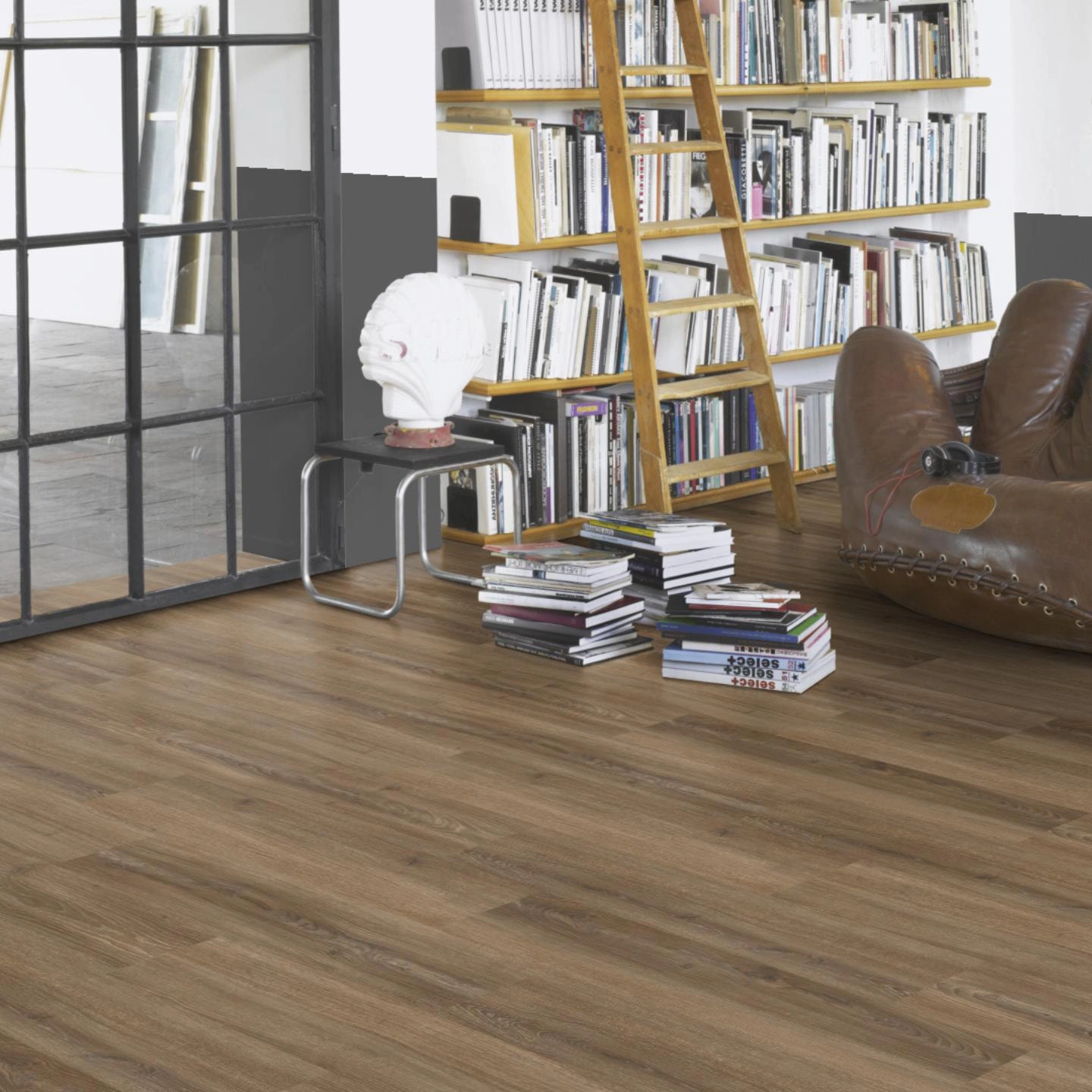 Milieubild Modernes Wohnzimmer mit Atelier - Parador Laminat Basic 600 Eiche Studioline braun Milieubild Modernes Wohnzimmer mit Atelier - Parador 1748185