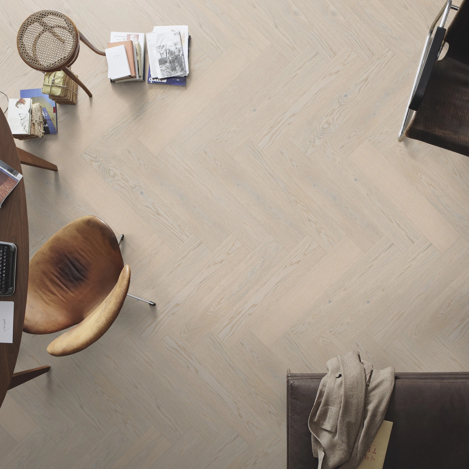 Milieubild Büro mit ovalem Tisch - Draufsicht - MEISTER Holzboden HS 500 Lindura Eiche classic arcticweiß Milieubild Büro mit ovalem Tisch - Draufsicht - MEISTER 500010-0700140-08927