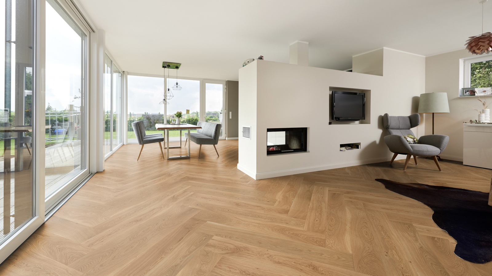 Milieubild Wohnzimmer mit Essbereich und Kamin - ter Hürne 1101312521