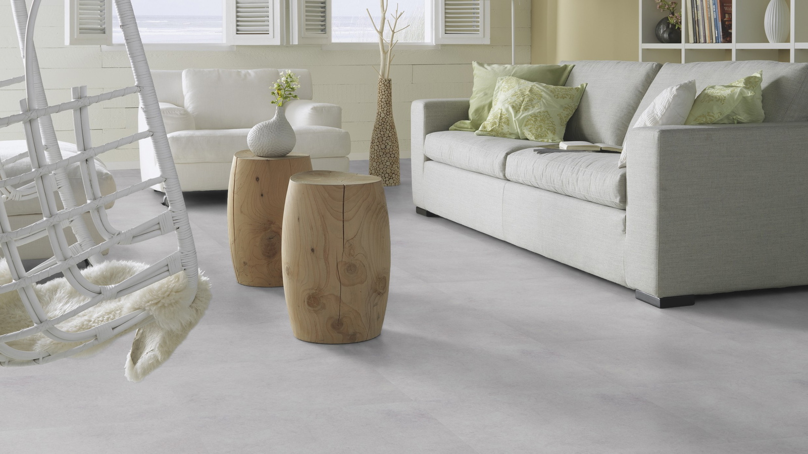 Milieubild Modernes, freundliches Wohnzimmer mit Sofa - Forbo Flooring 243649