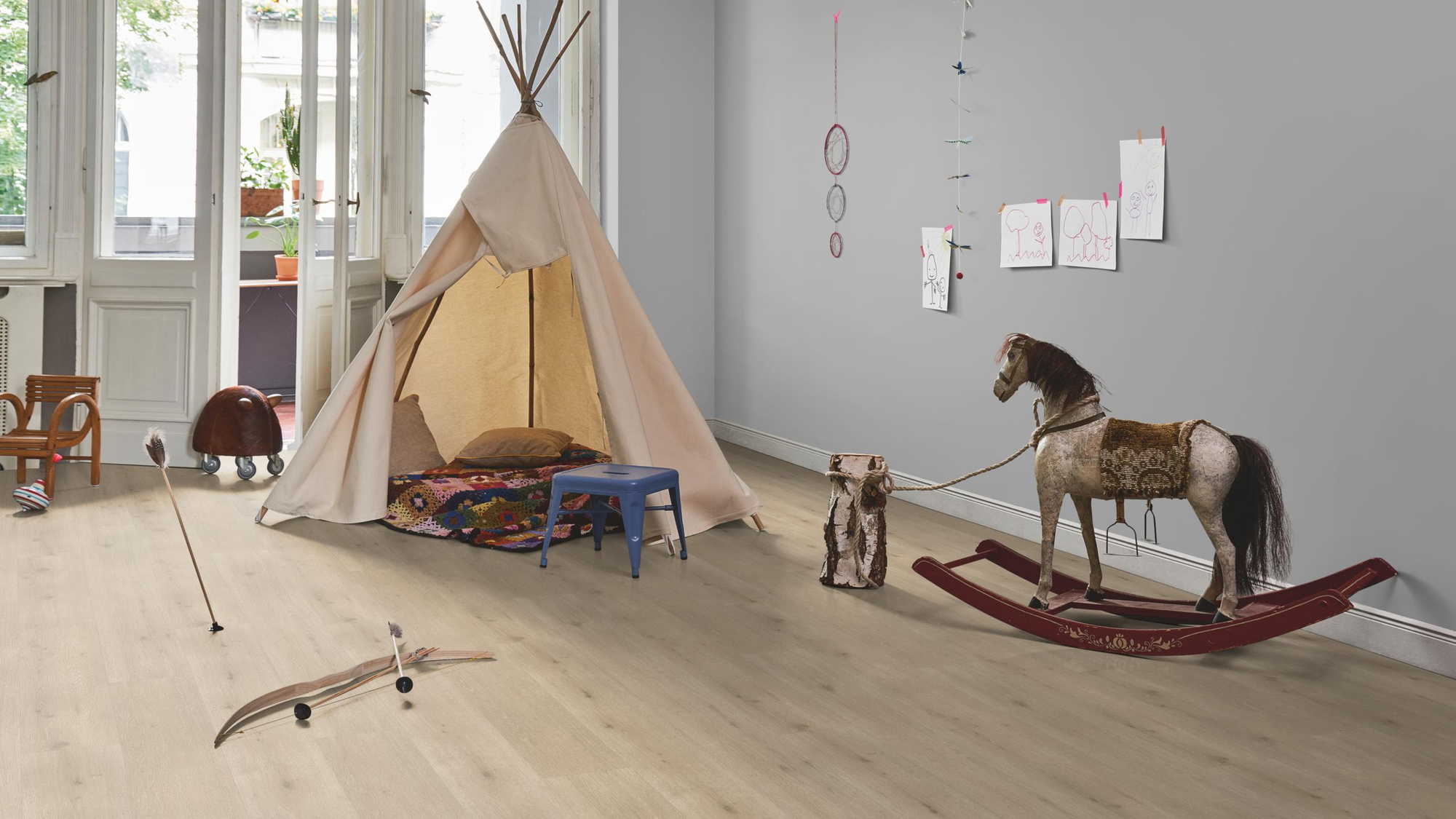 Milieubild Kinderzimmer in Stadtwohnung - Parador HDF Klick-Designboden Modular ONE Eiche Urban hell Milieubild Kinderzimmer in Stadtwohnung - Parador 1730805