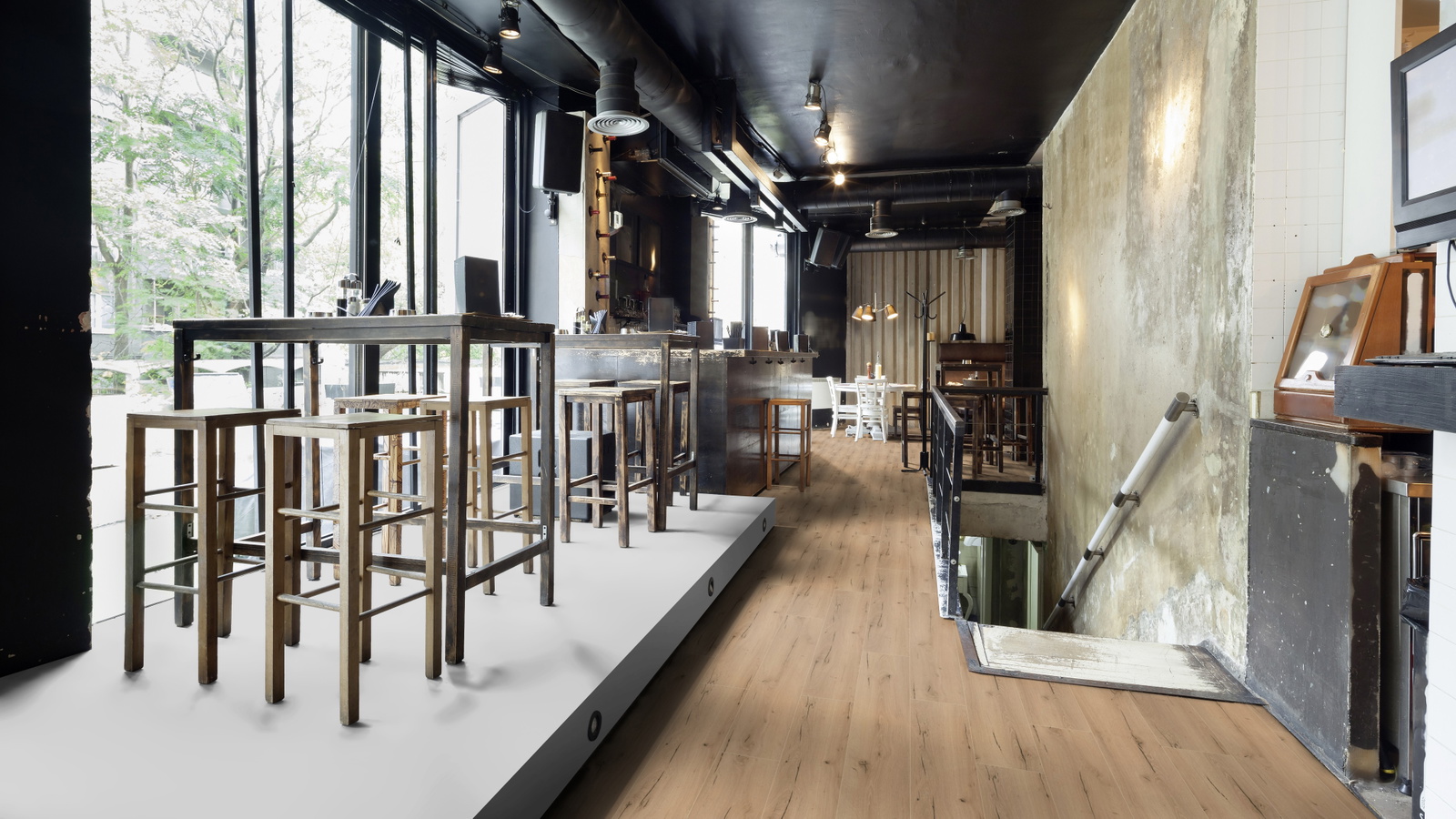 Milieubild Restaurant - Bar mit Tischen und Hockern - wineo PL271R