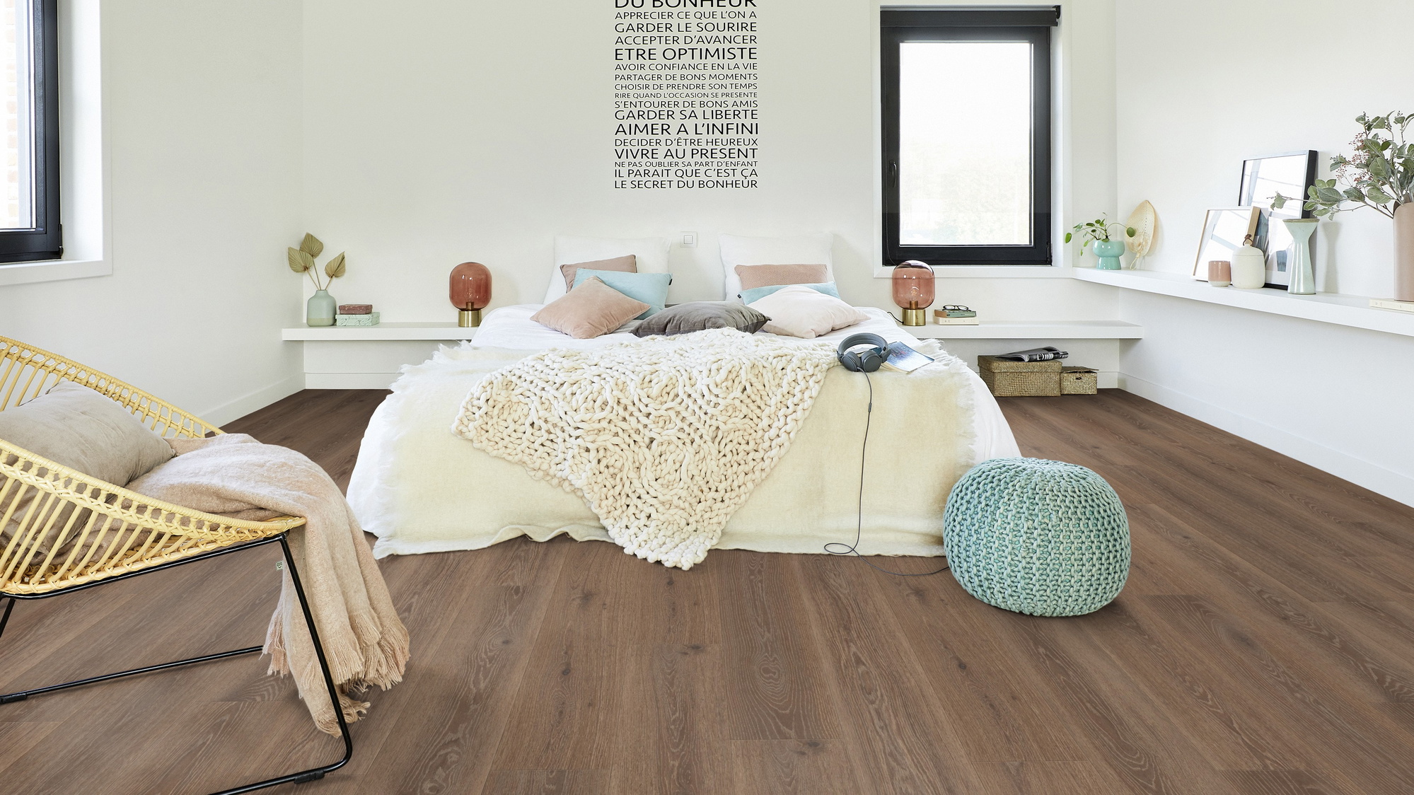 Milieubild Modernes Schlafzimmer - Bett mit Stuhl - Tarkett 260053009