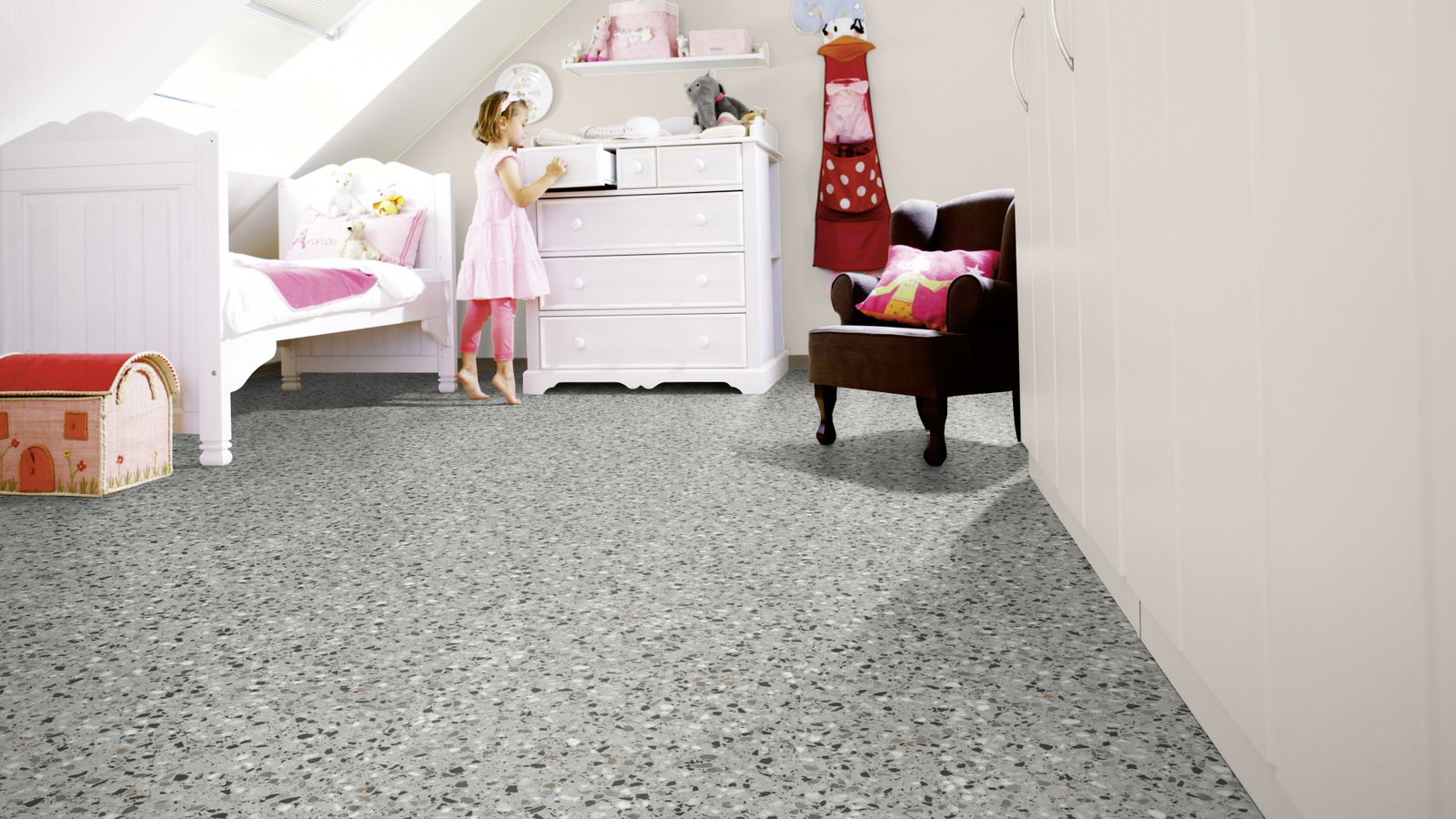 Milieubild Kinderzimmer mit weißer Kommode - wineo PL15413SXL