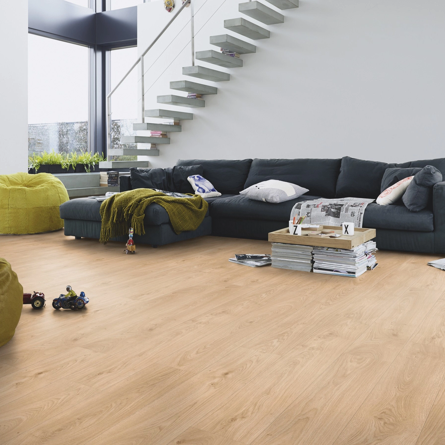 Milieubild Modernes Wohnzimmer mit Kamin - Meister Laminat LD 150 Eiche relax pure Milieubild Modernes Wohnzimmer mit Kamin - Meister 600017-1288198-07113