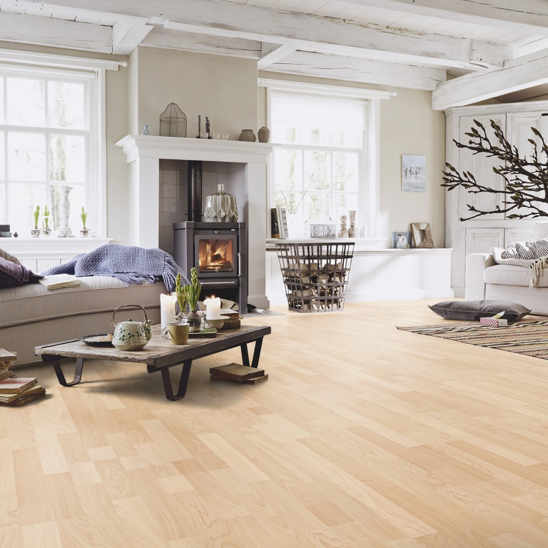 Milieubild Wohnzimmer im Landhaus-Stil - MEISTER Laminat LC 55 Ahorn Milieubild Wohnzimmer im Landhaus-Stil - MEISTER 600012-1288198-00202