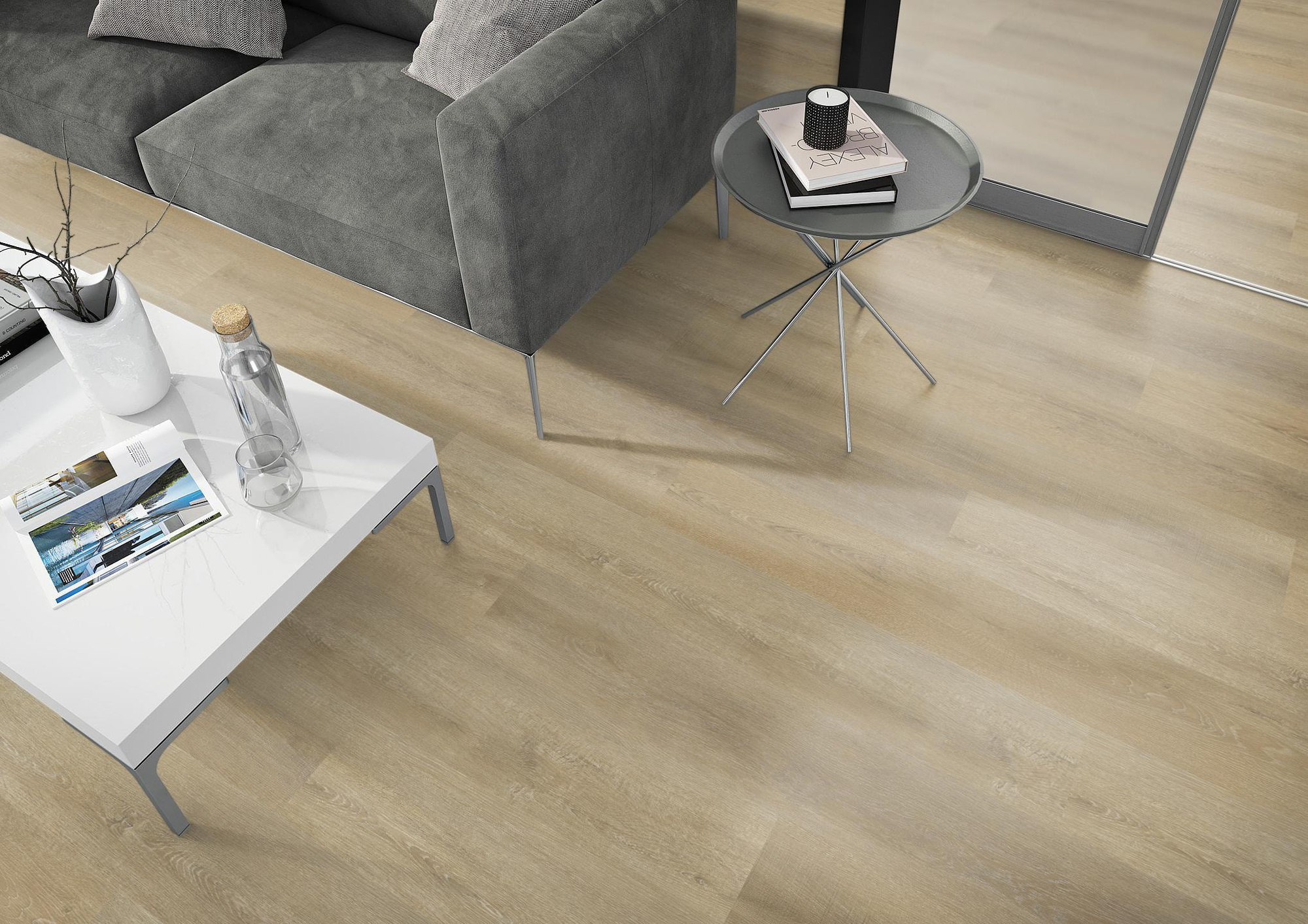 Milieubild Wohnzimmer - Sofa mit Beistelltisch und Glastür - nexflor Rigid Klick-Vinyl Apollo Click Collection Samos Oak Milieubild Wohnzimmer - Sofa mit Beistelltisch und Glastür - nexflor NXF-60030-015