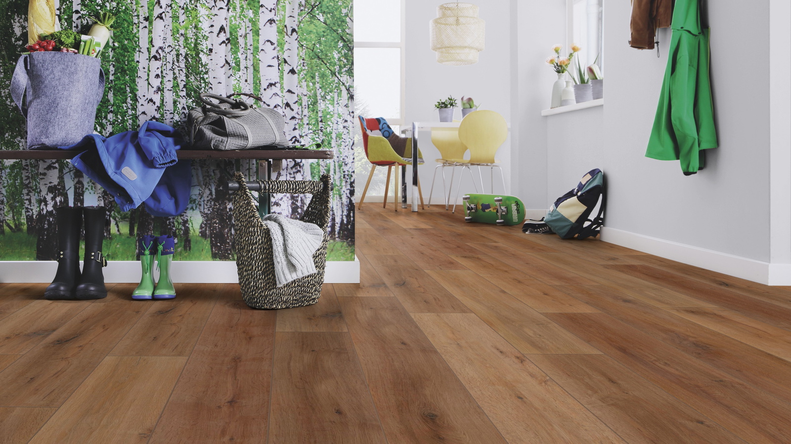 Milieubild Esszimmer mit Flur und Sitzbank - wineo PL315R