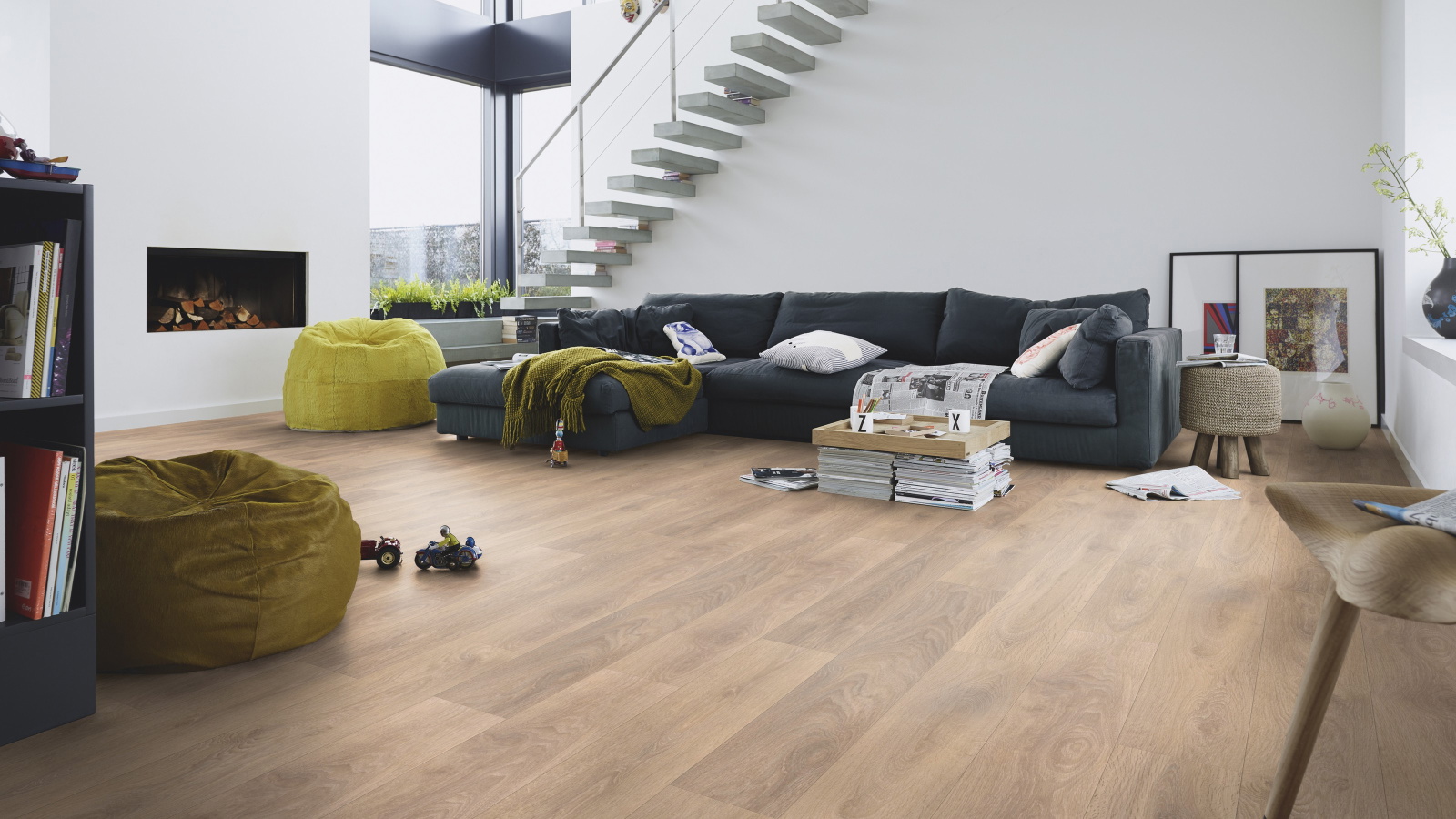 Milieubild Modernes Wohnzimmer mit Kamin - Meister 600017-1288198-07004