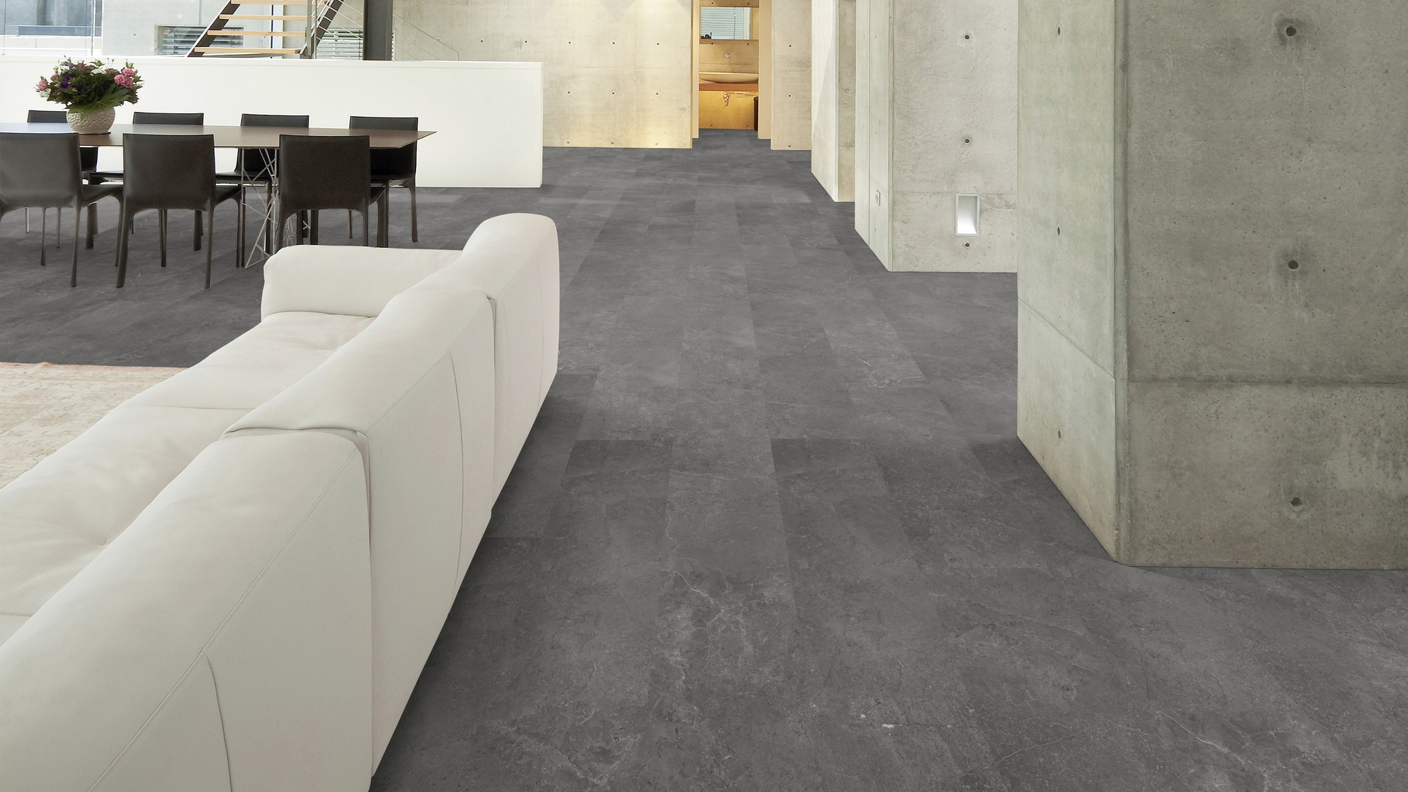 Milieubild Wohnzimmer im Loft-Stil - Wicanders Wise HDF Klick-Designboden stone Natural Minimal Stone Milieubild Wohnzimmer im Loft-Stil - Wicanders Wise 80003892