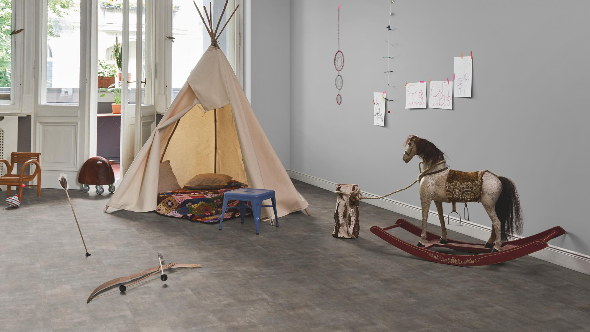 Milieubild Kinderzimmer in Stadtwohnung - Parador Klebe-Vinyl Trendtime 5 Dryback Mineral grey Milieubild Kinderzimmer in Stadtwohnung - Parador 1750855