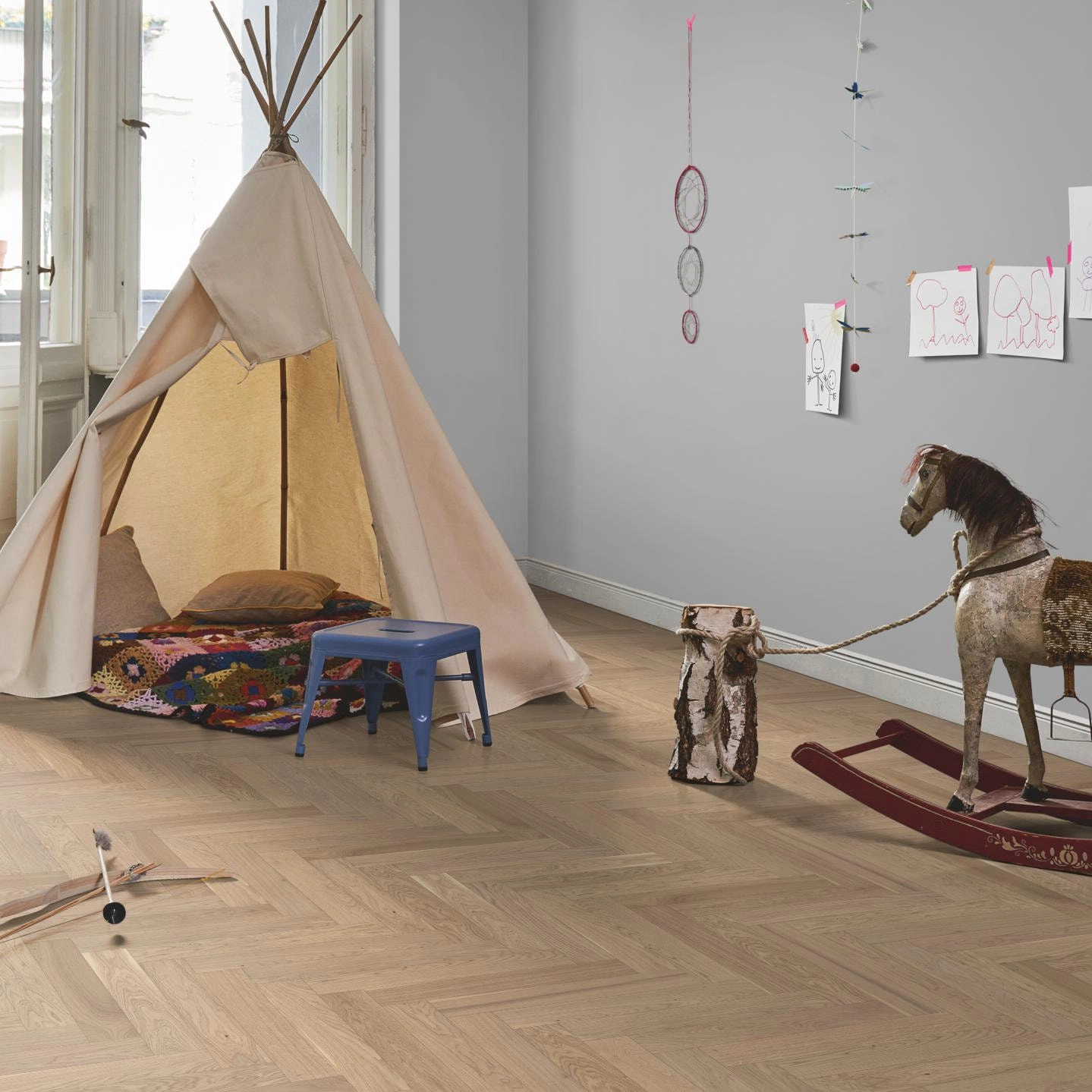 Milieubild Kinderzimmer in Stadtwohnung - Parador Parkett Trendtime 3 Eiche Pure Milieubild Kinderzimmer in Stadtwohnung - Parador 1601580