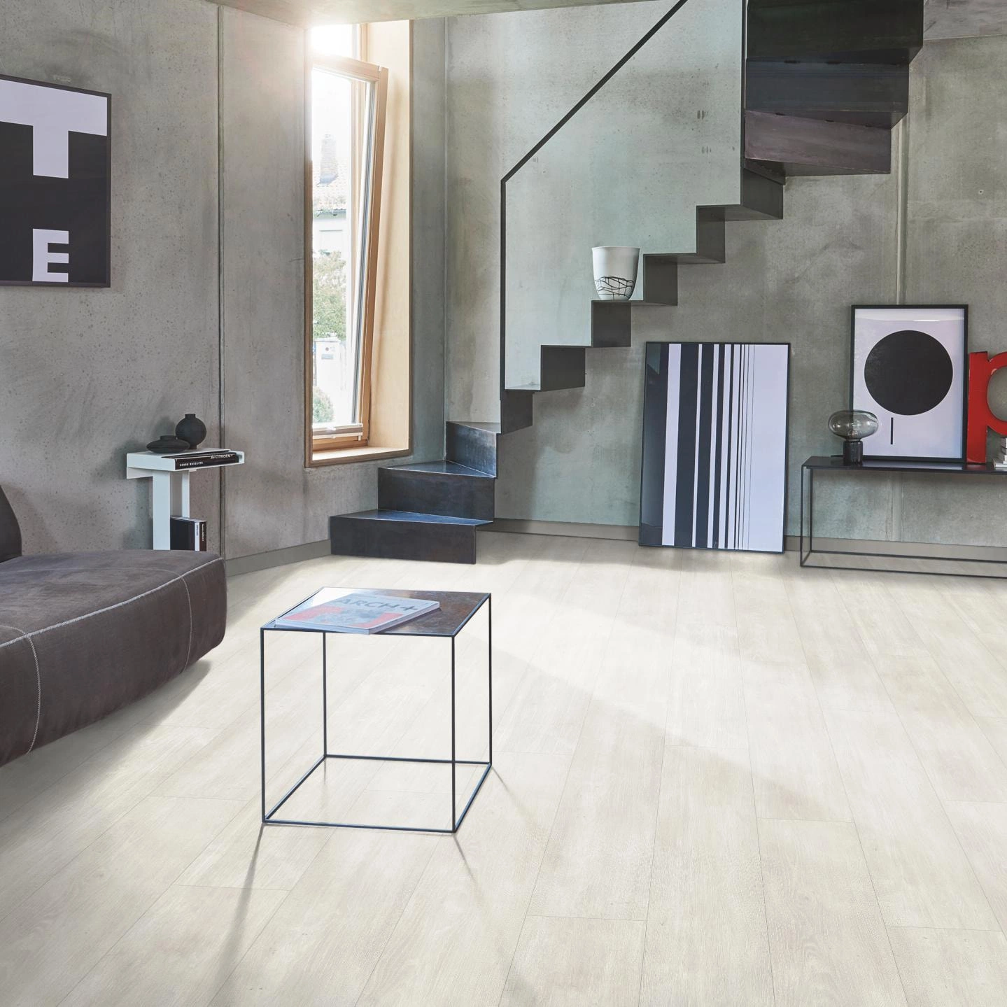 Milieubild Wohnzimmer im modernen Loft-Stil - Parador HDF Klick-Designboden Modular ONE Eiche Nordic weiß Milieubild Wohnzimmer im modernen Loft-Stil - Parador 1744547
