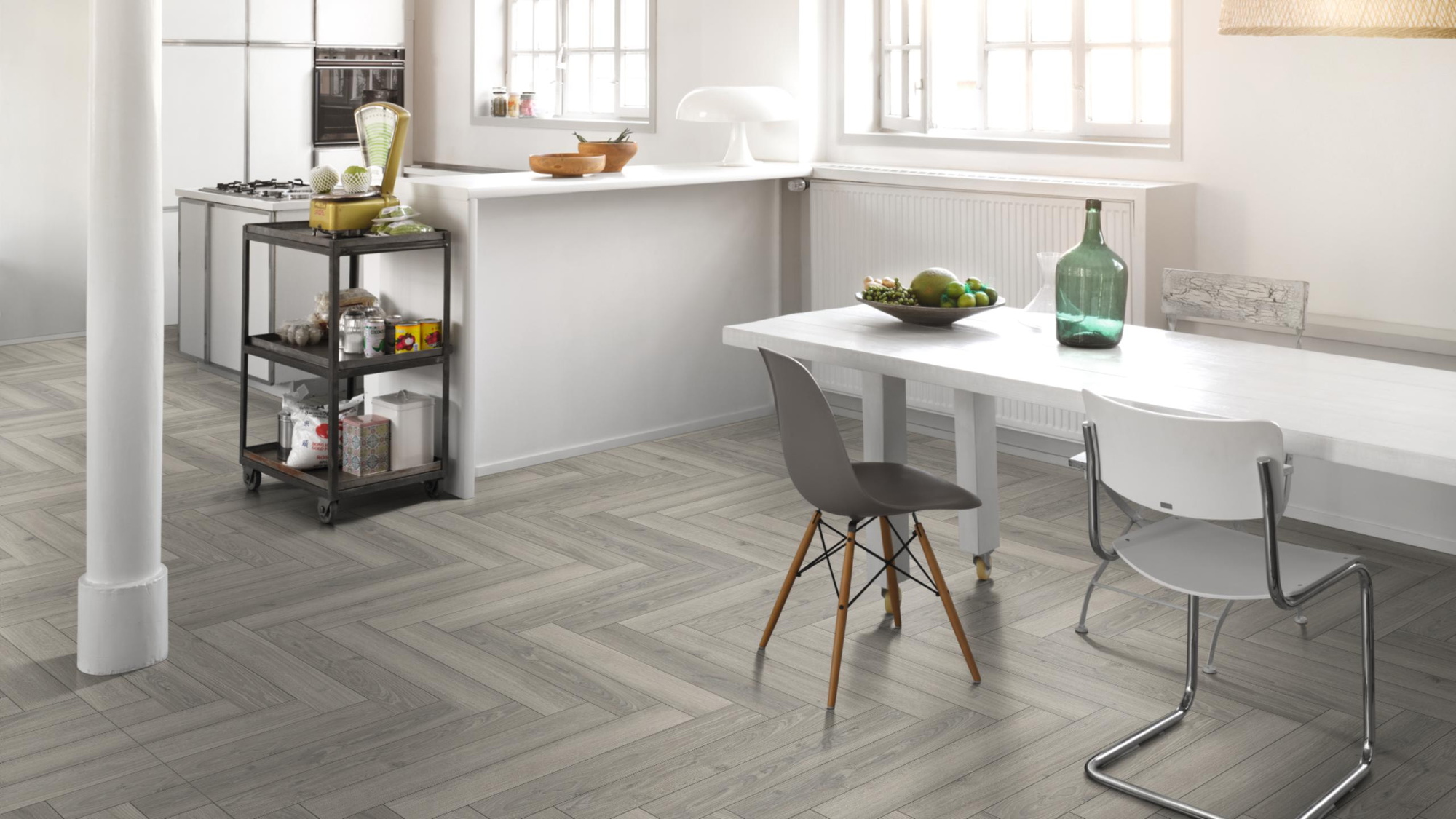 Parador Laminat Trendtime 3 Eiche Studioline lichtgrau Naturmattstruktur mit Synchronstruktur Parador Laminat Trendtime 3 Eiche Studioline lichtgrau Naturmattstruktur mit Synchronstruktur