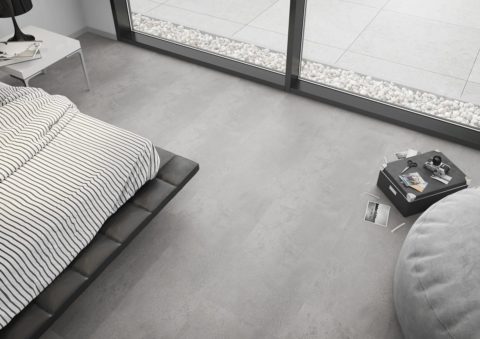 Milieubild Schlafzimmer mit Sitzkissen - nexflor Klebe-Vinyl Oreios Collection Pelion Milieubild Schlafzimmer mit Sitzkissen - nexflor NXF-51030-004
