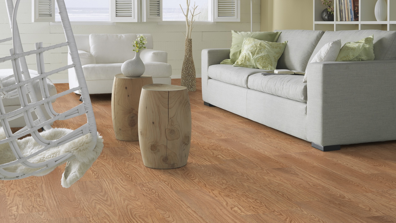 Milieubild Modernes, freundliches Wohnzimmer mit Sofa - Forbo Flooring 220165