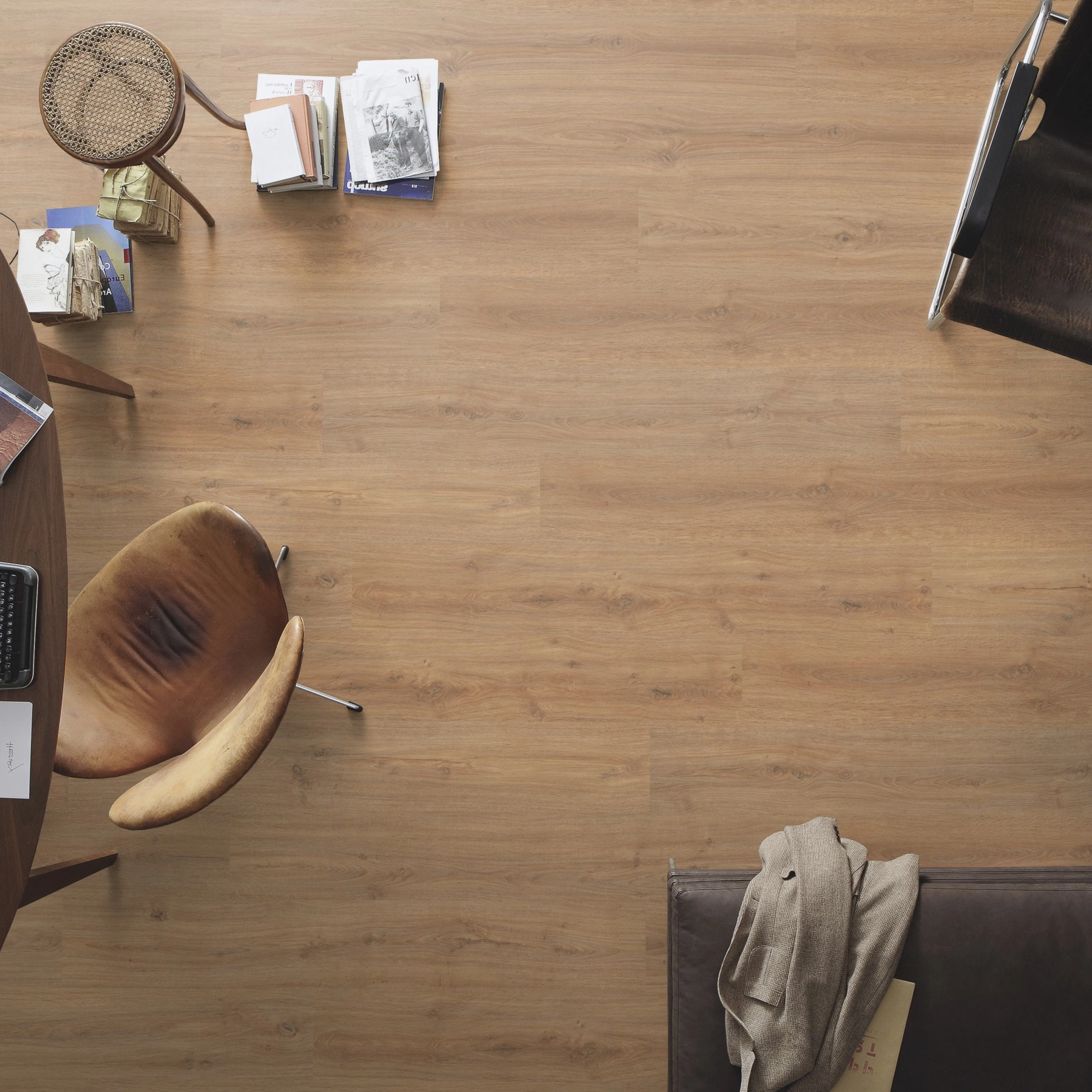 Milieubild Büro mit ovalem Tisch - Draufsicht - MEISTER Laminat LC 150 Eiche Nova Milieubild Büro mit ovalem Tisch - Draufsicht - MEISTER 600014-1288198-06413