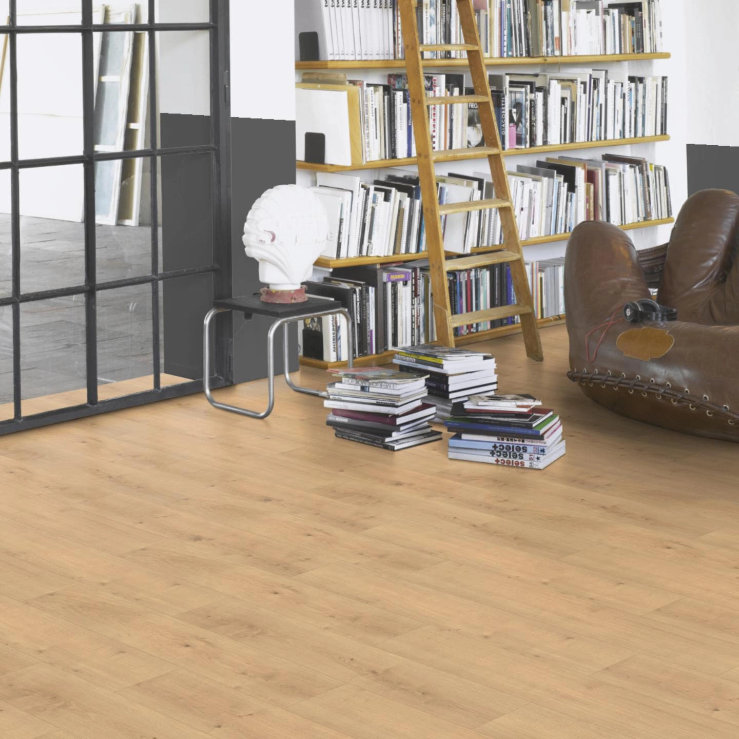 Milieubild Modernes Wohnzimmer mit Atelier - Parador HDF Klick-Designboden Modular ONE Eiche Pure natur Milieubild Modernes Wohnzimmer mit Atelier - Parador 1730766
