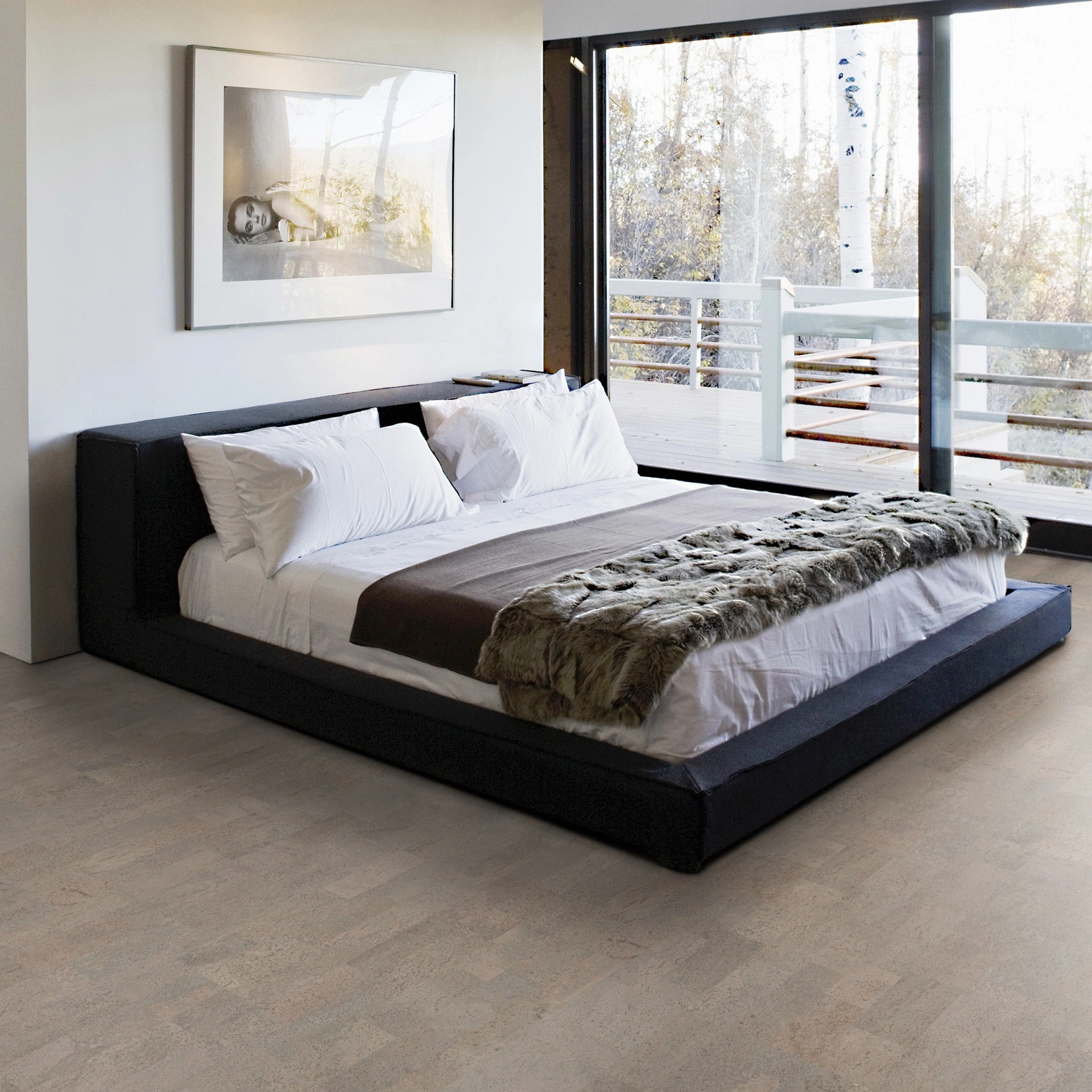 Milieubild Schlafzimmer mit Balkon - Wicanders Wise HDF Klick-Korkboden cork Essence Identity Silver Milieubild Schlafzimmer mit Balkon - Wicanders Wise 80001652