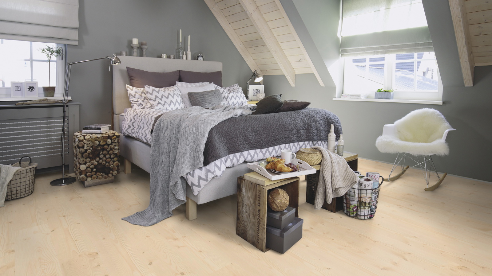 Milieubild Schlafzimmer im modernen Dachgeschoss - wineo PLC297R