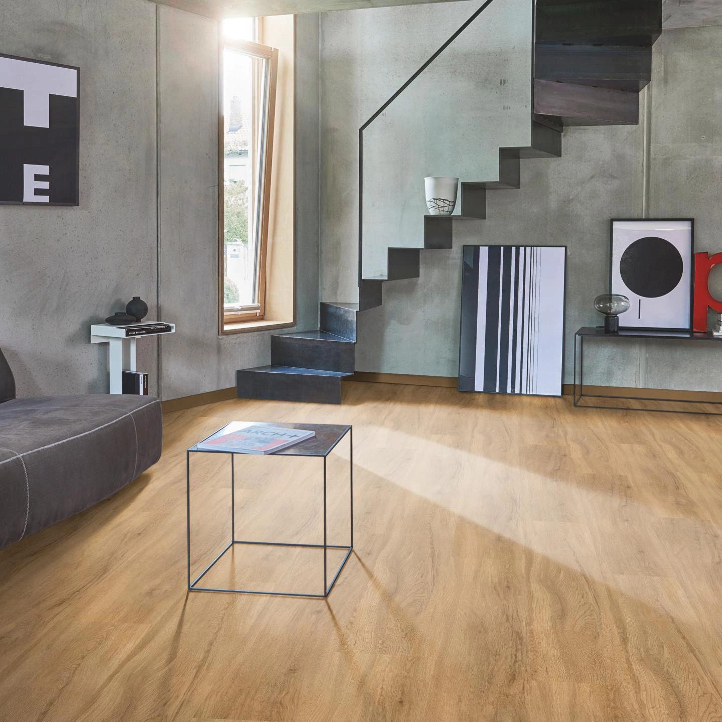 Milieubild Wohnzimmer im modernen Loft-Stil - Parador Klebe-Vinyl Basic 2.0 Eiche Sierra natur Milieubild Wohnzimmer im modernen Loft-Stil - Parador 1730791
