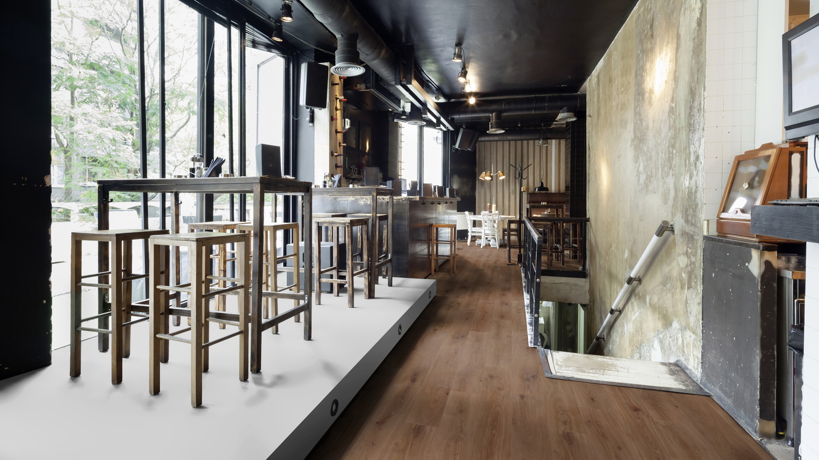 Milieubild Restaurant - Bar mit Tischen und Hockern - wineo PL312R