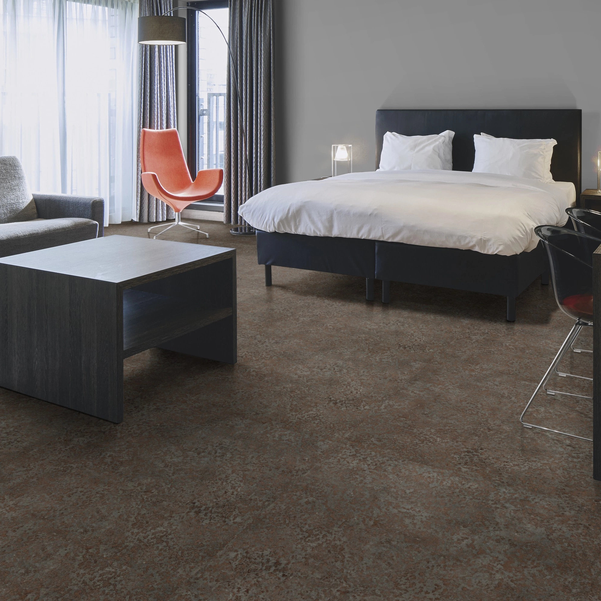 Milieubild Hotelzimmer mit Kingsize-Bett - Forbo Flooring Klebe-Vinyl Allura Dryback 0.55 Material Oxidized Strata Milieubild Hotelzimmer mit Kingsize-Bett - Forbo Flooring 243663