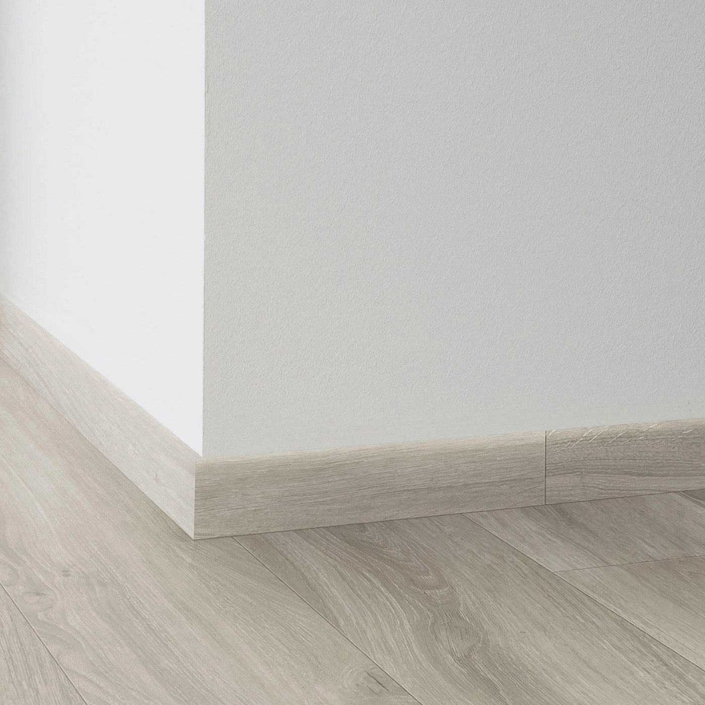Tarkett Sockelleiste 60/10mm English Oak GREY BEIGE Tarkett Sockelleiste 60/10mm English Oak GREY BEIGE