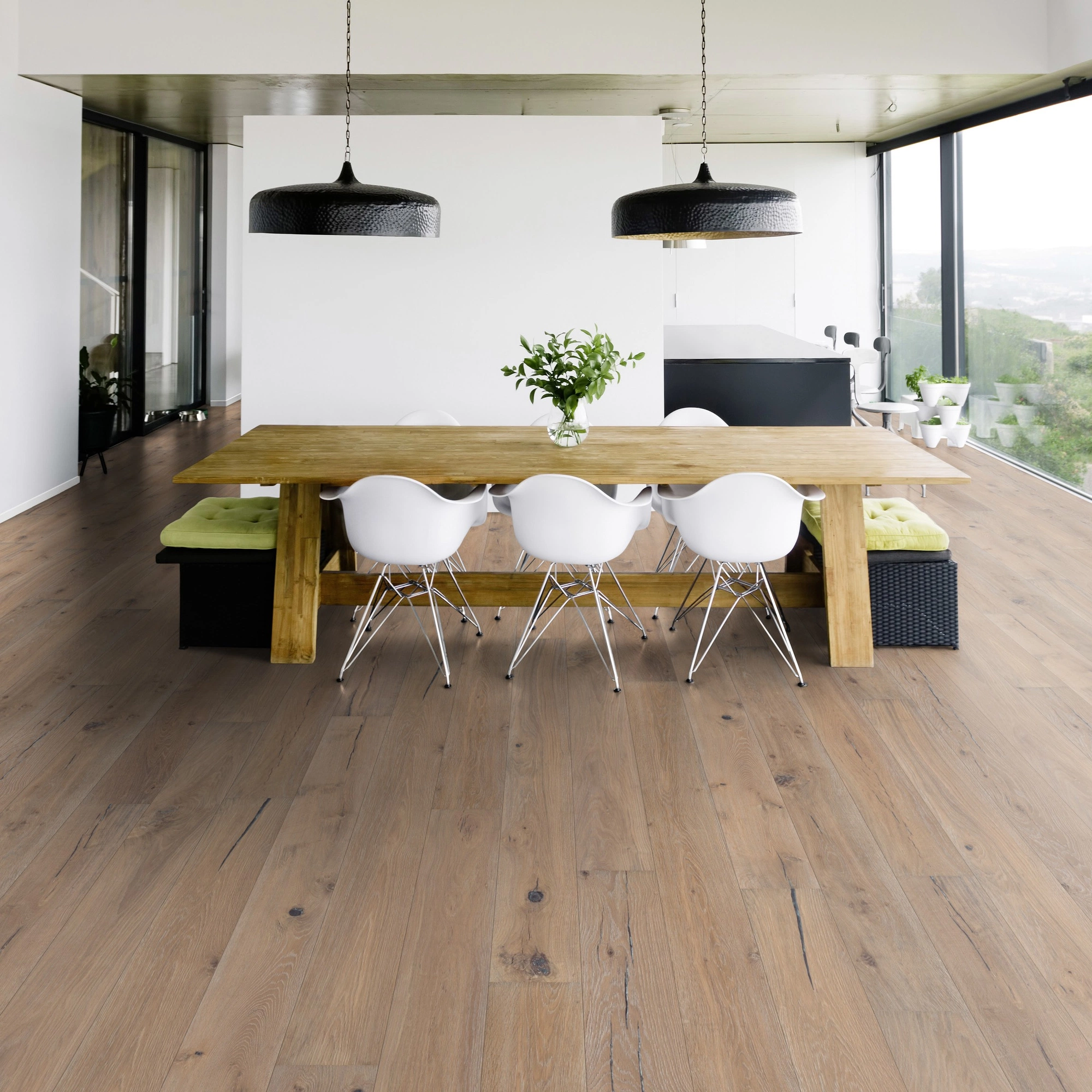 Milieubild Modernes Esszimmer mit Blick in die Natur - Bennett & Jones Parkett Britain's Finest Oak No.12 Lancaster Milieubild Modernes Esszimmer mit Blick in die Natur - Bennett & Jones 1148011911