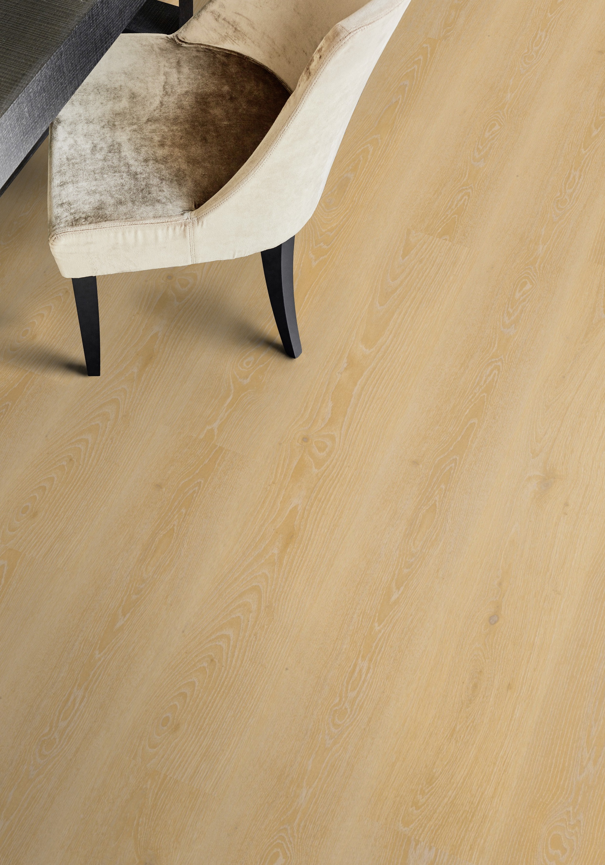 Milieubild Esszimmer - Draufsicht - Tarkett Klebe-Vinyl Essence 55 Tribe Oak Light Natural Milieubild Esszimmer - Draufsicht - Tarkett 260053007