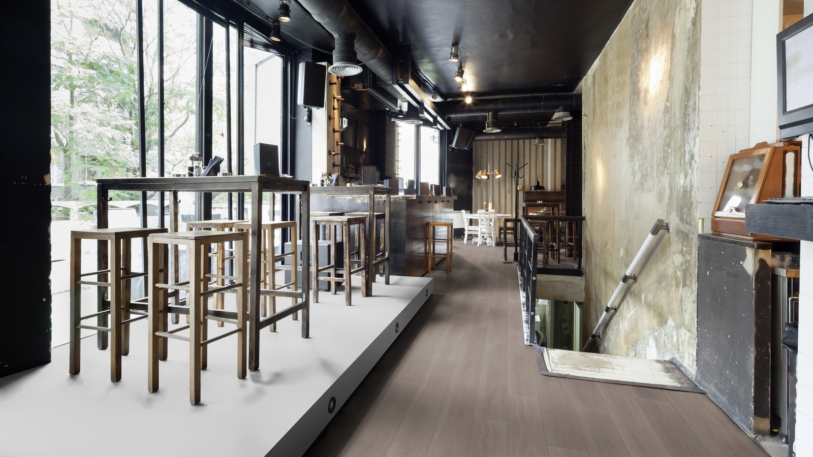 Milieubild Restaurant - Bar mit Tischen und Hockern - wineo PLC308R