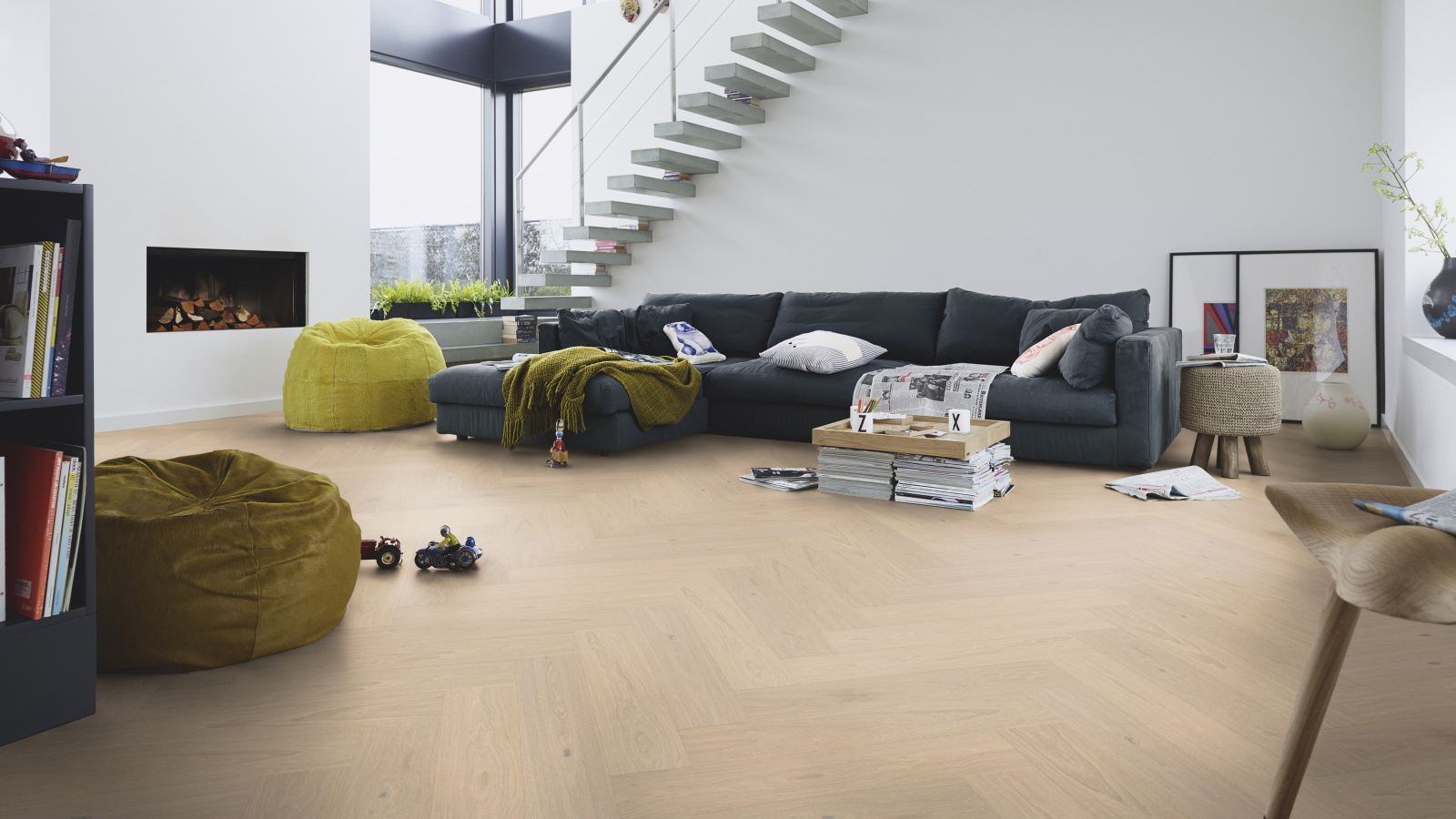 Milieubild Modernes Wohnzimmer mit Kamin - MEISTER 500010-0700140-08930