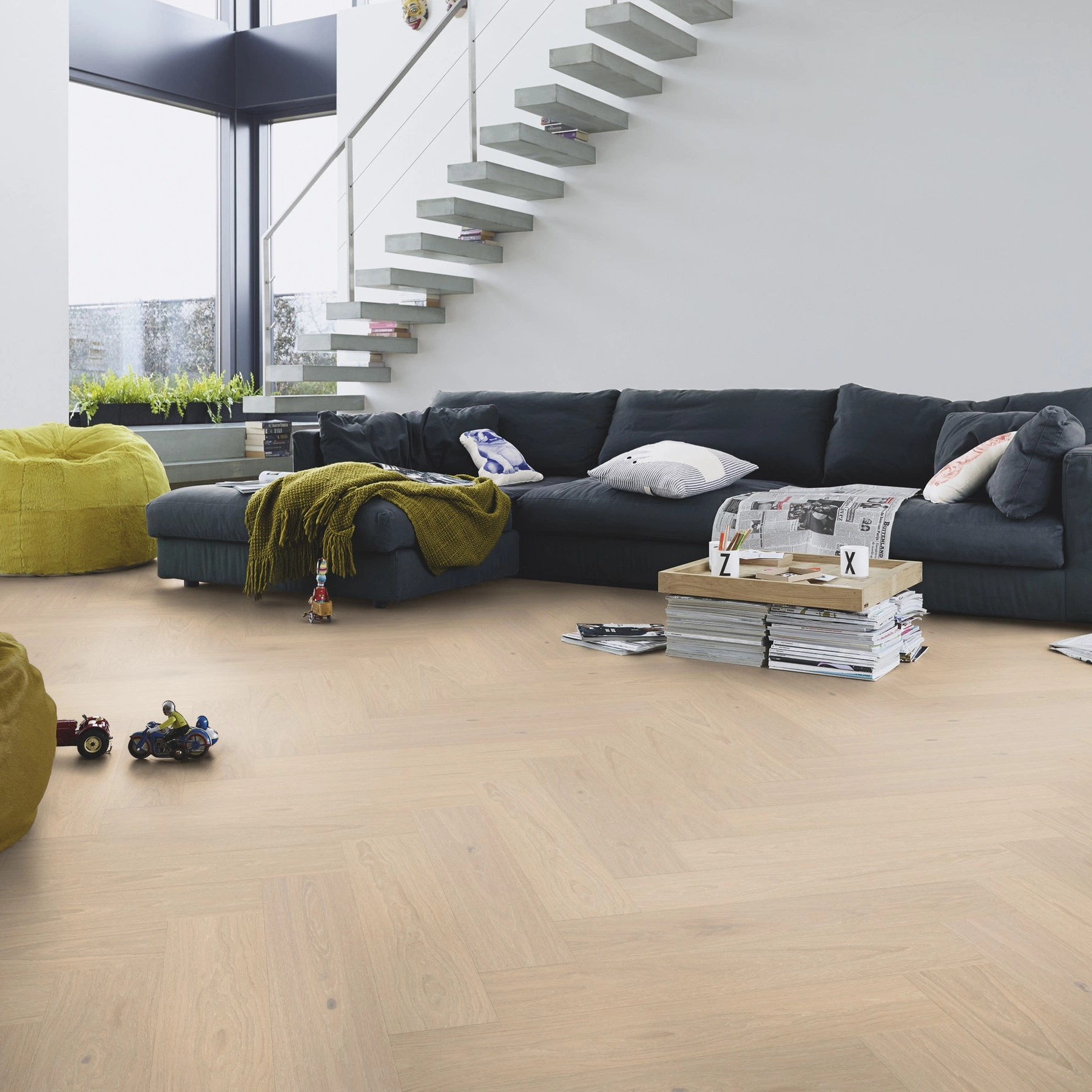 Milieubild Modernes Wohnzimmer mit Kamin - MEISTER Holzboden HS 500 Lindura Eiche classic champagner Milieubild Modernes Wohnzimmer mit Kamin - MEISTER 500010-0700140-08930