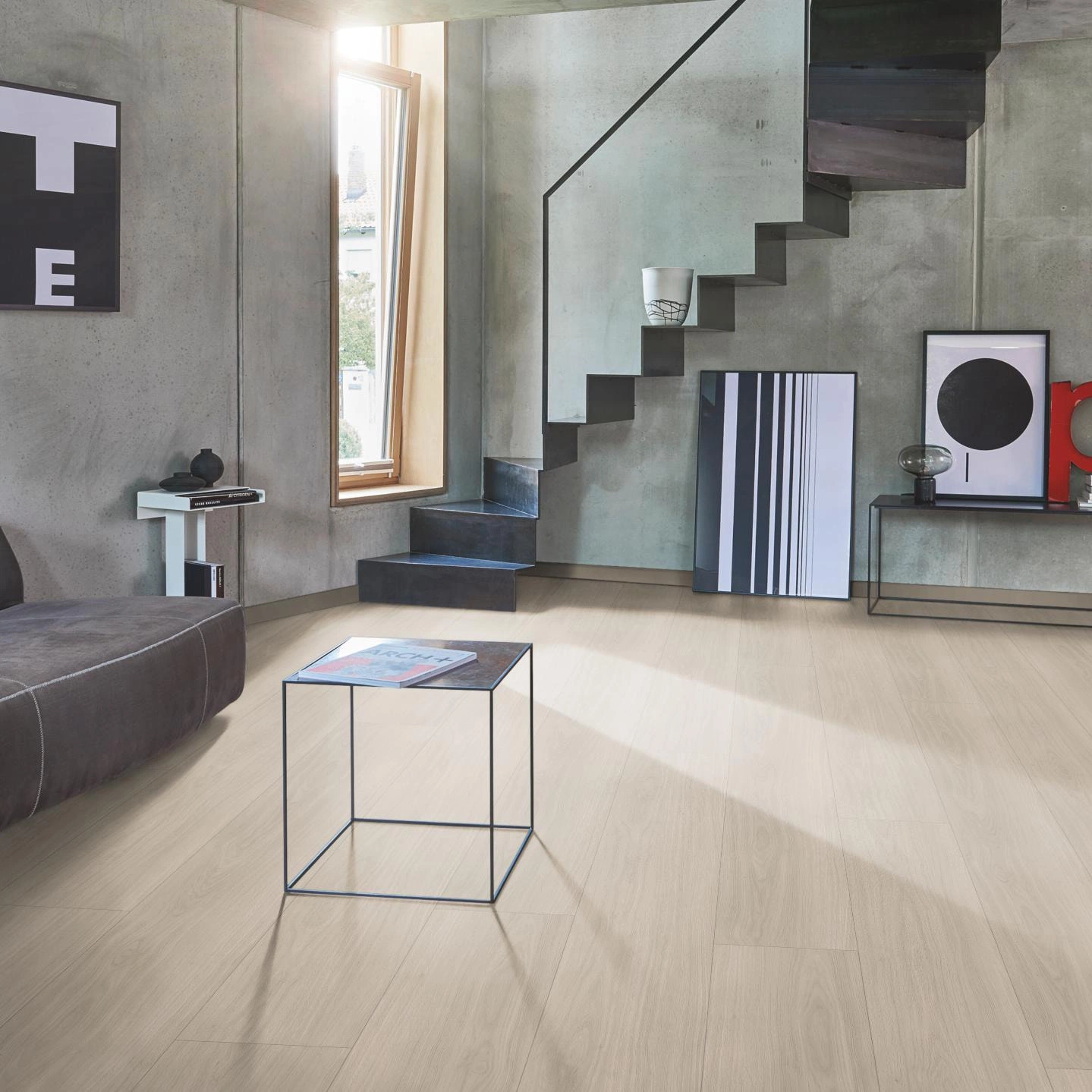 Milieubild Wohnzimmer im modernen Loft-Stil - Parador HDF Klick-Designboden Modular ONE Eiche Artemis pearl Milieubild Wohnzimmer im modernen Loft-Stil - Parador 1748730