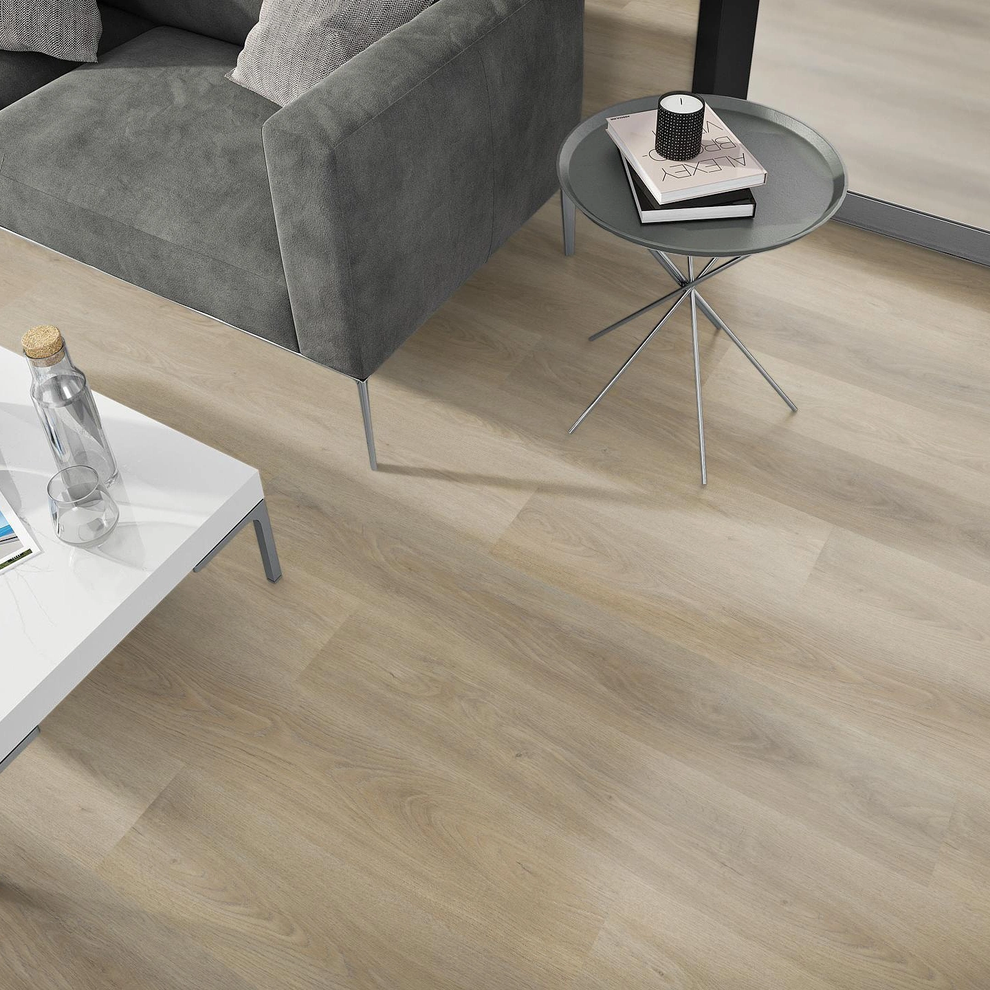 Milieubild Wohnzimmer - Sofa mit Beistelltisch und Glastür - nexflor Rigid Klick-Vinyl Apollo Click Collection Crete Oak Milieubild Wohnzimmer - Sofa mit Beistelltisch und Glastür - nexflor NXF-60030-017