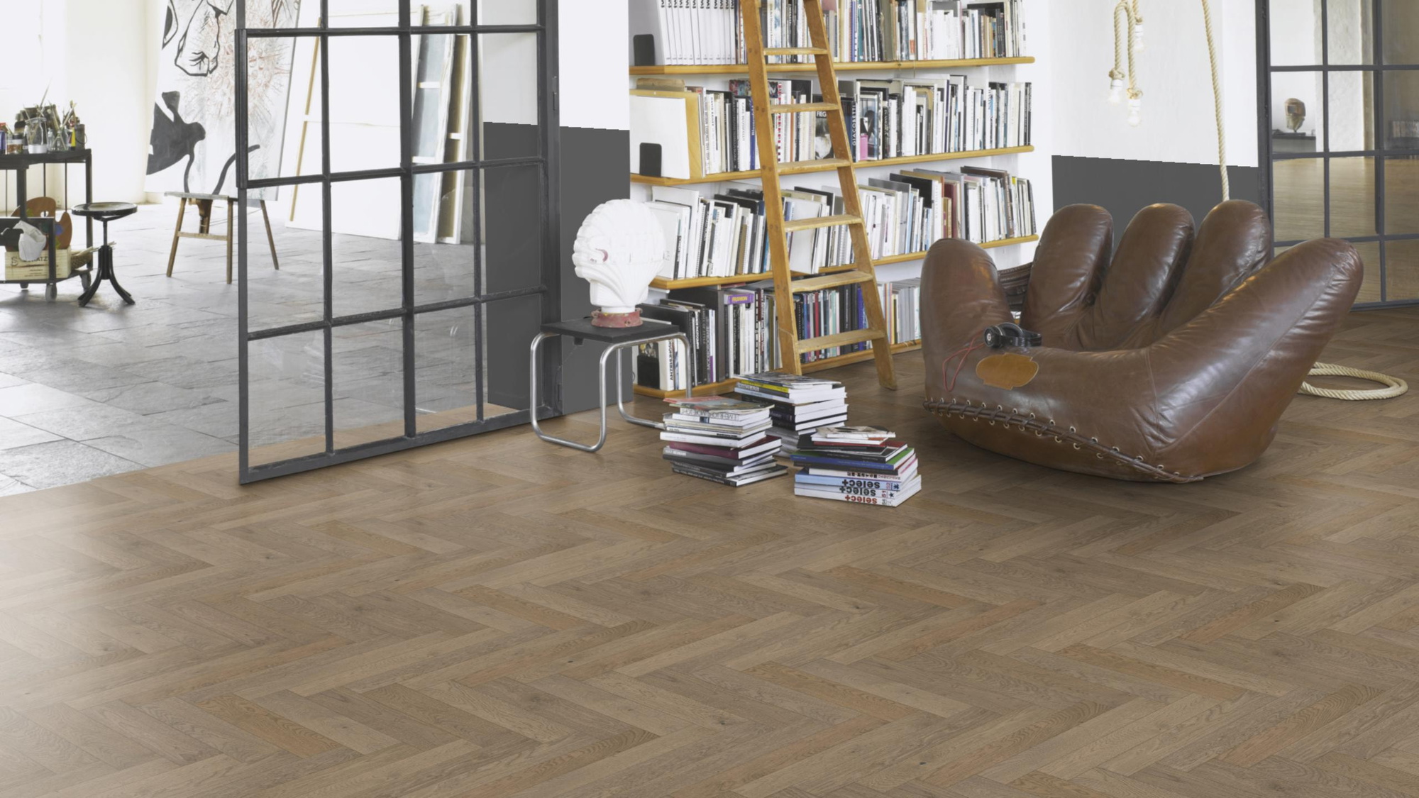 Milieubild Modernes Wohnzimmer mit Atelier - Parador Parkett Trendtime 3 Eiche Chalet grau Milieubild Modernes Wohnzimmer mit Atelier - Parador 1748885
