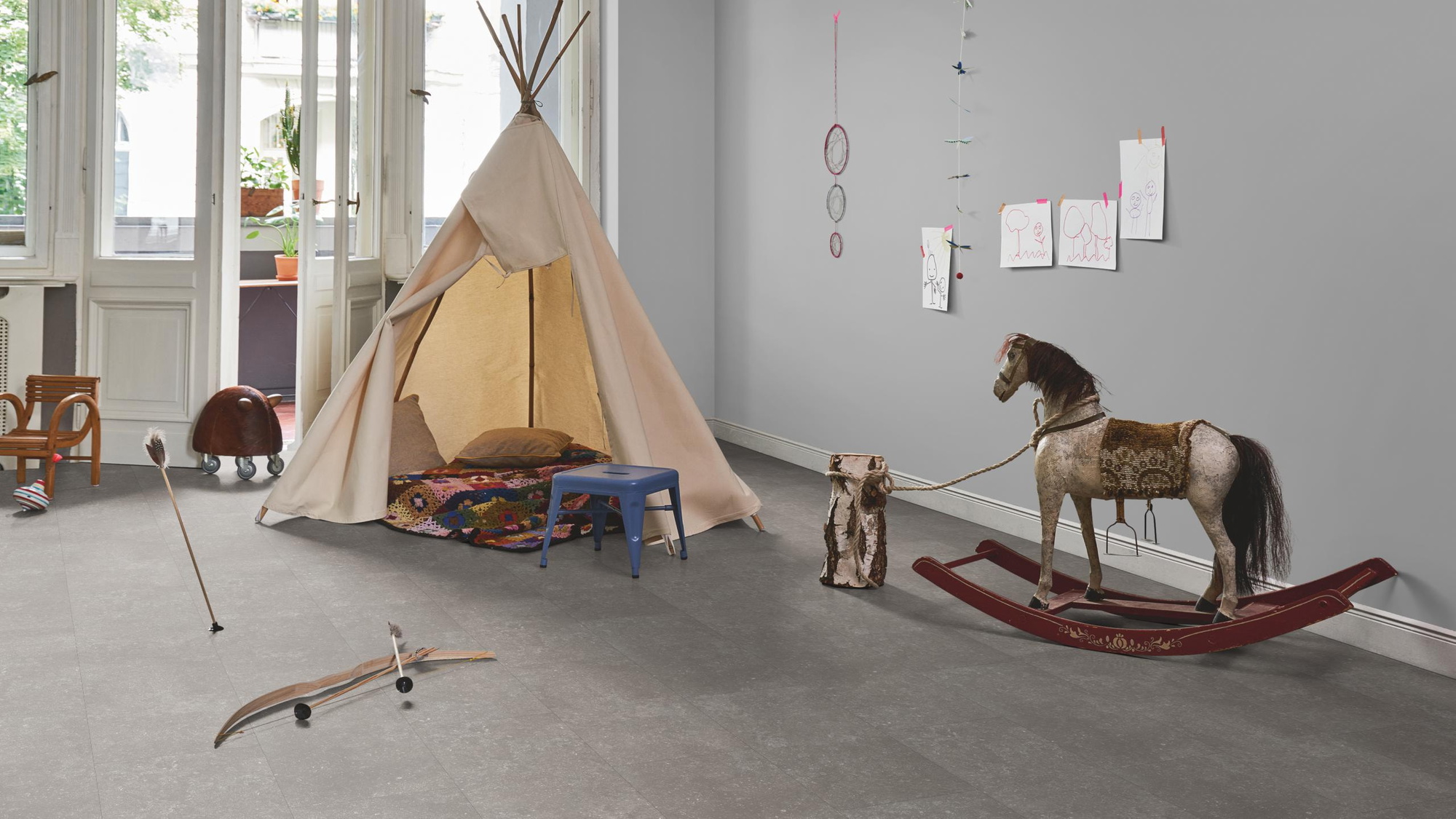 Milieubild Kinderzimmer in Stadtwohnung - Parador HDF Klick-Designboden Modular ONE Granit grau Milieubild Kinderzimmer in Stadtwohnung - Parador 1743536