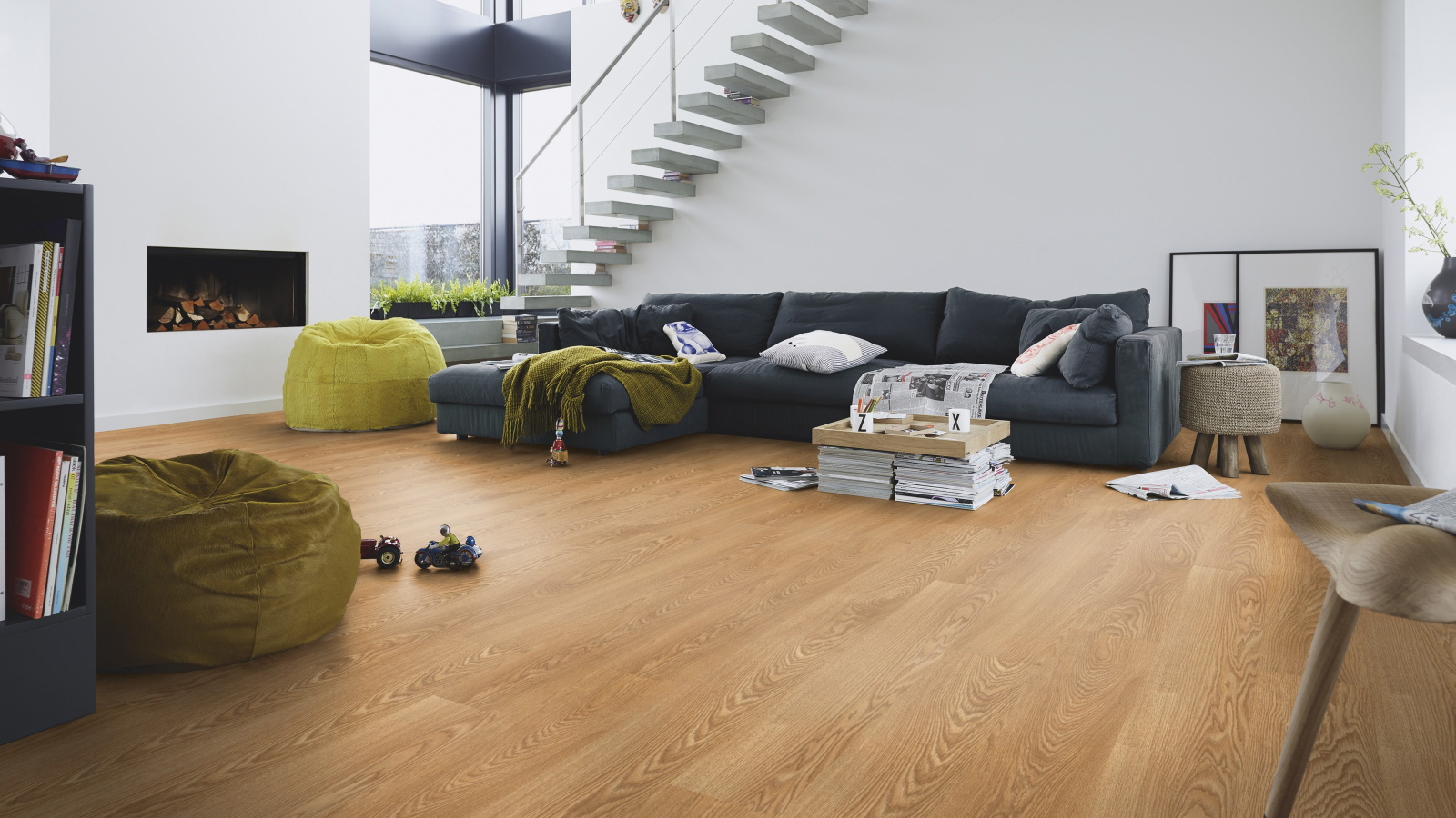 Milieubild Modernes Wohnzimmer mit Kamin - MEISTER 600014-1288198-06443