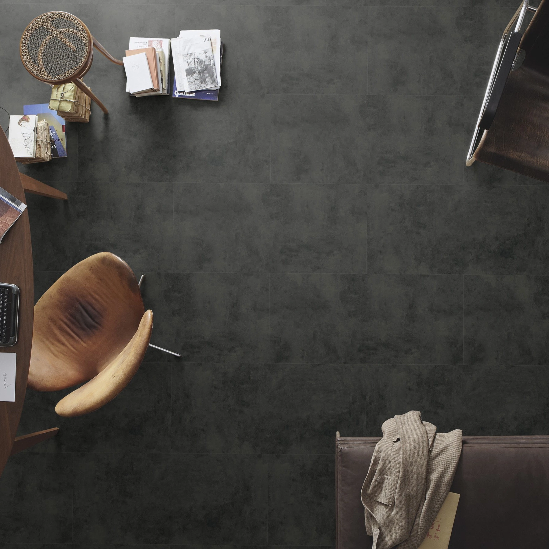 Milieubild Büro mit ovalem Tisch - Draufsicht - MEISTER Laminat LB 150 Black Rock Milieubild Büro mit ovalem Tisch - Draufsicht - MEISTER 600003-0857398-07136