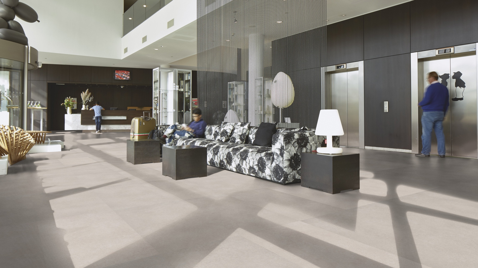 Milieubild Hotellobby mit Rezeption - Forbo Flooring 243664