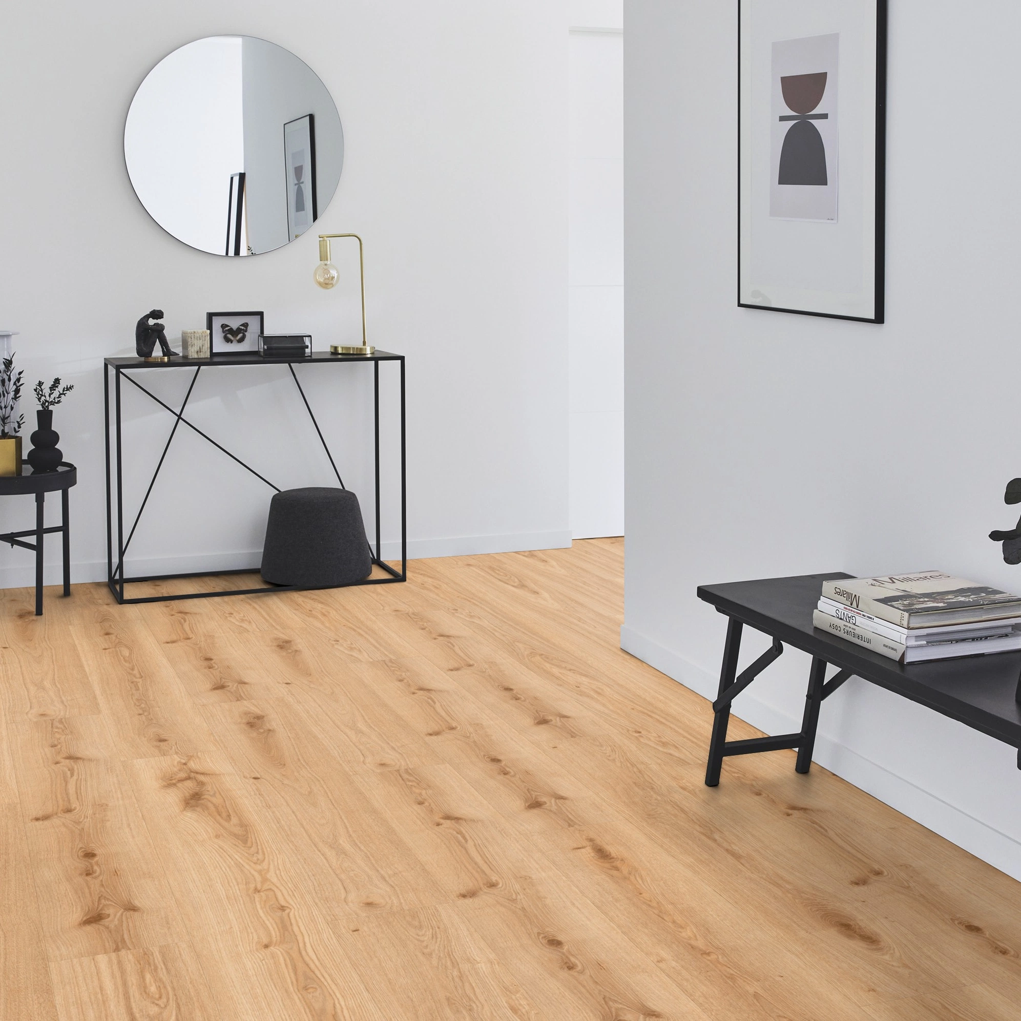 Milieubild Flur mit Sideboard und Spiegel - Tarkett Klebe-Vinyl Essence 55 Primary Oak Light Brown Milieubild Flur mit Sideboard und Spiegel - Tarkett 260053005