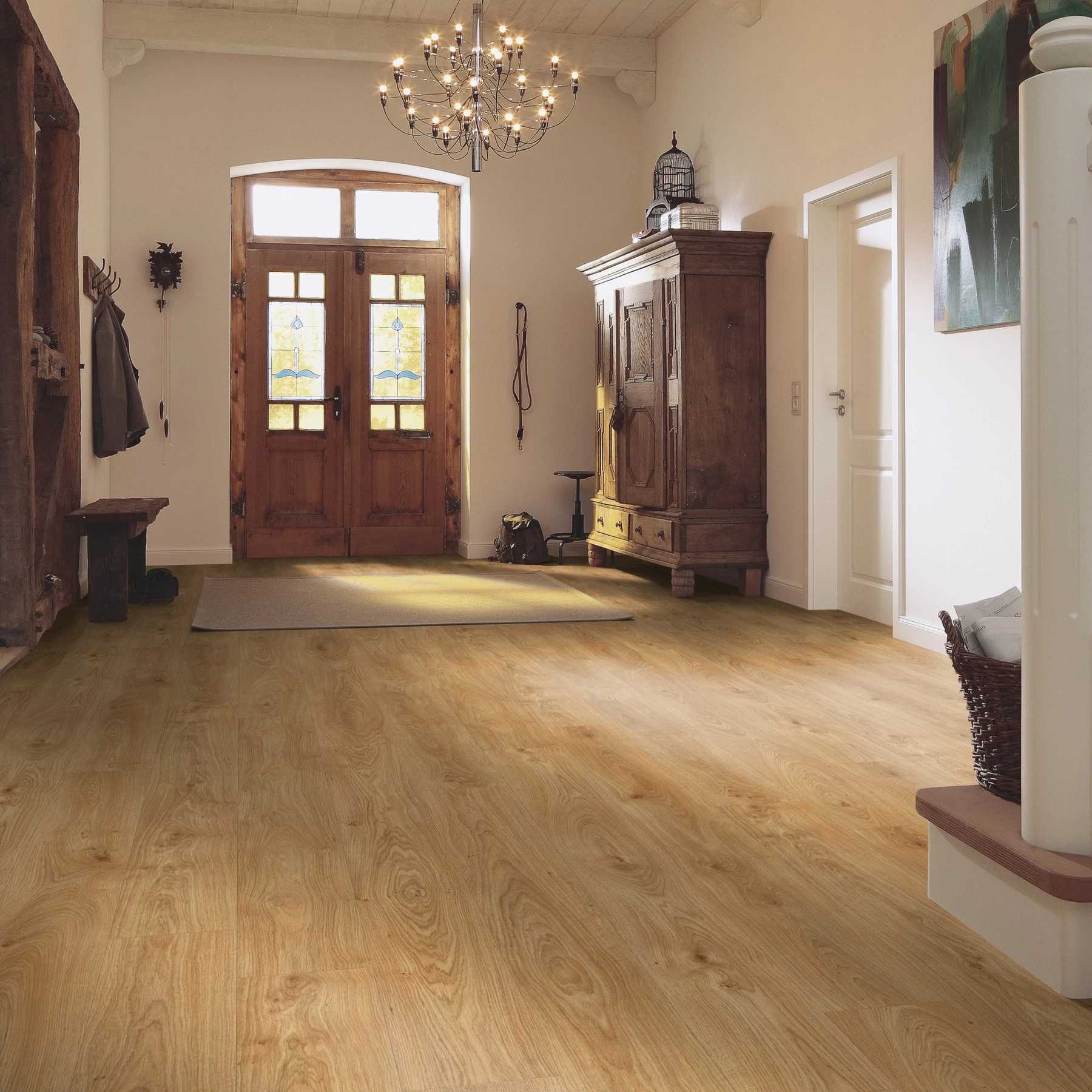 Milieubild Eingangsbereich mit Flur im Landhaus-Stil - MEISTER Laminat LL 150 Ufereiche natur Milieubild Eingangsbereich mit Flur im Landhaus-Stil - MEISTER 600007-2052220-07117