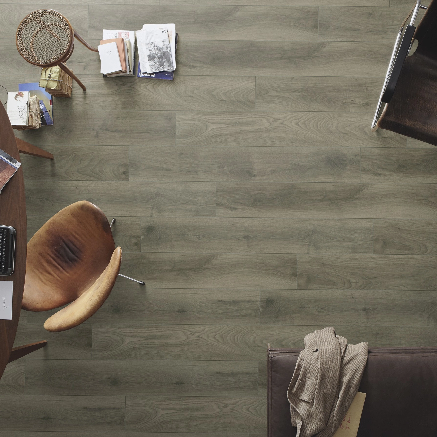 Milieubild Büro mit ovalem Tisch - Draufsicht - Meister Laminat LD 150 Eiche cremegrau Milieubild Büro mit ovalem Tisch - Draufsicht - Meister 600017-1288198-07005