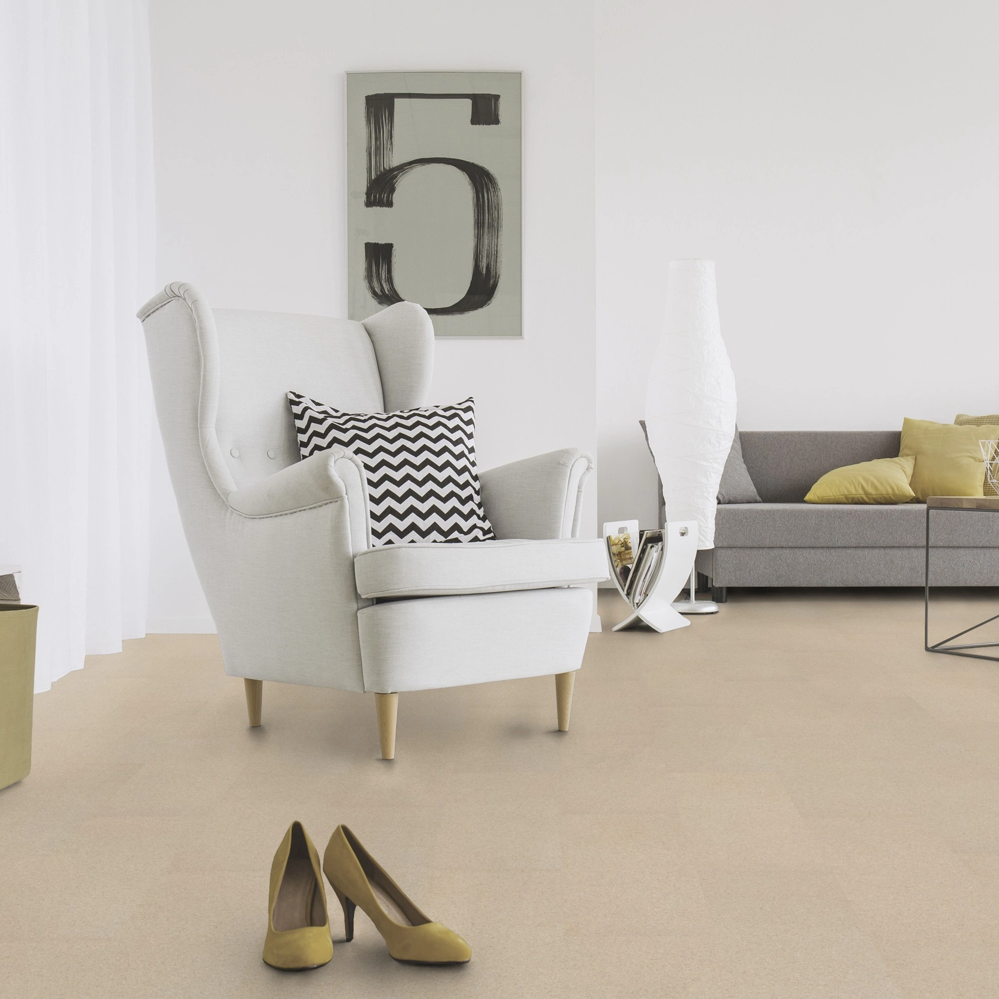 Milieubild Wohnzimmer mit Sessel und Sofa - Wicanders Wise HDF Klick-Korkboden cork Go Grit Milieubild Wohnzimmer mit Sessel und Sofa - Wicanders Wise 80002131