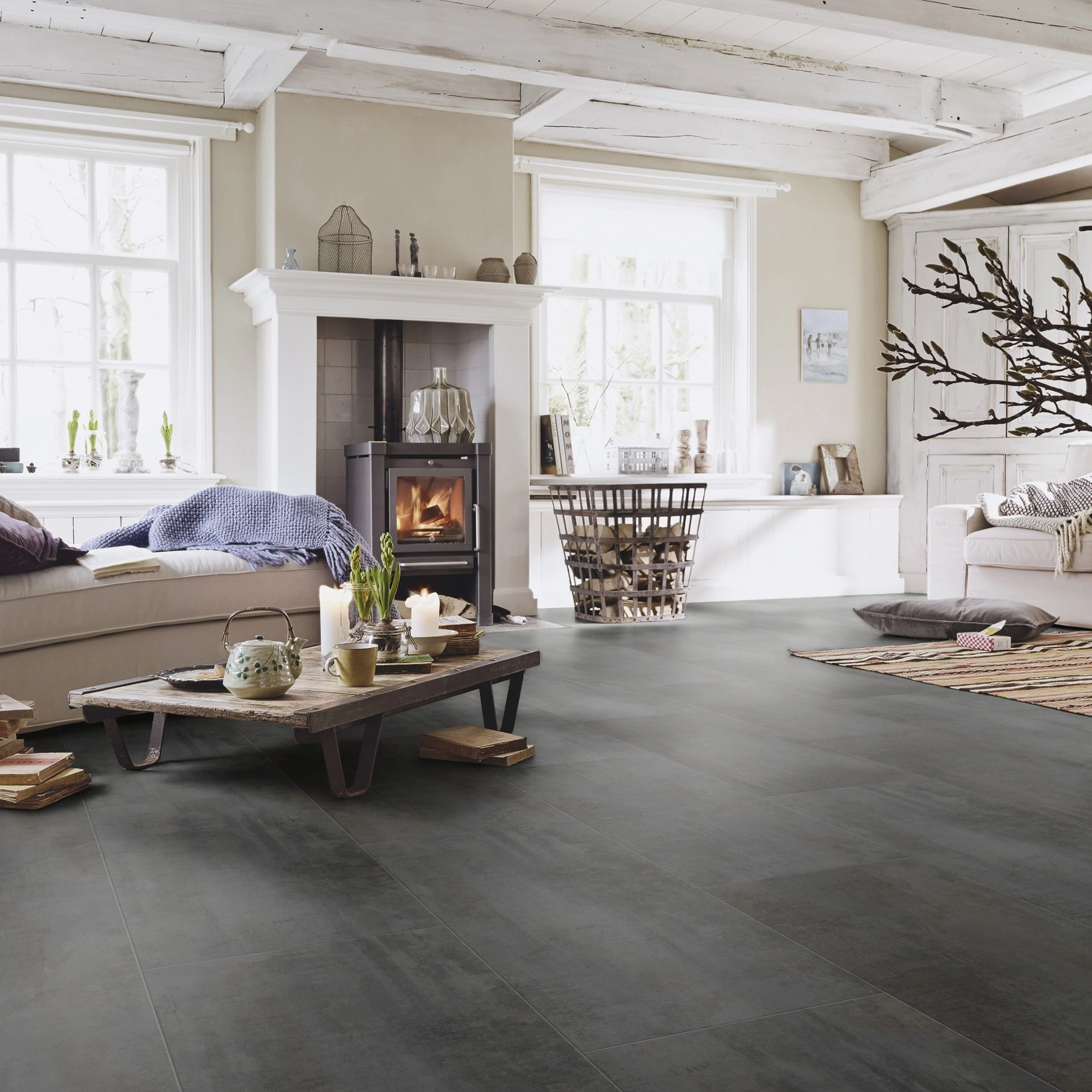 Milieubild Wohnzimmer im Landhaus-Stil - MEISTER Laminat LB 150 Copper Iron Milieubild Wohnzimmer im Landhaus-Stil - MEISTER 600003-0857398-06857