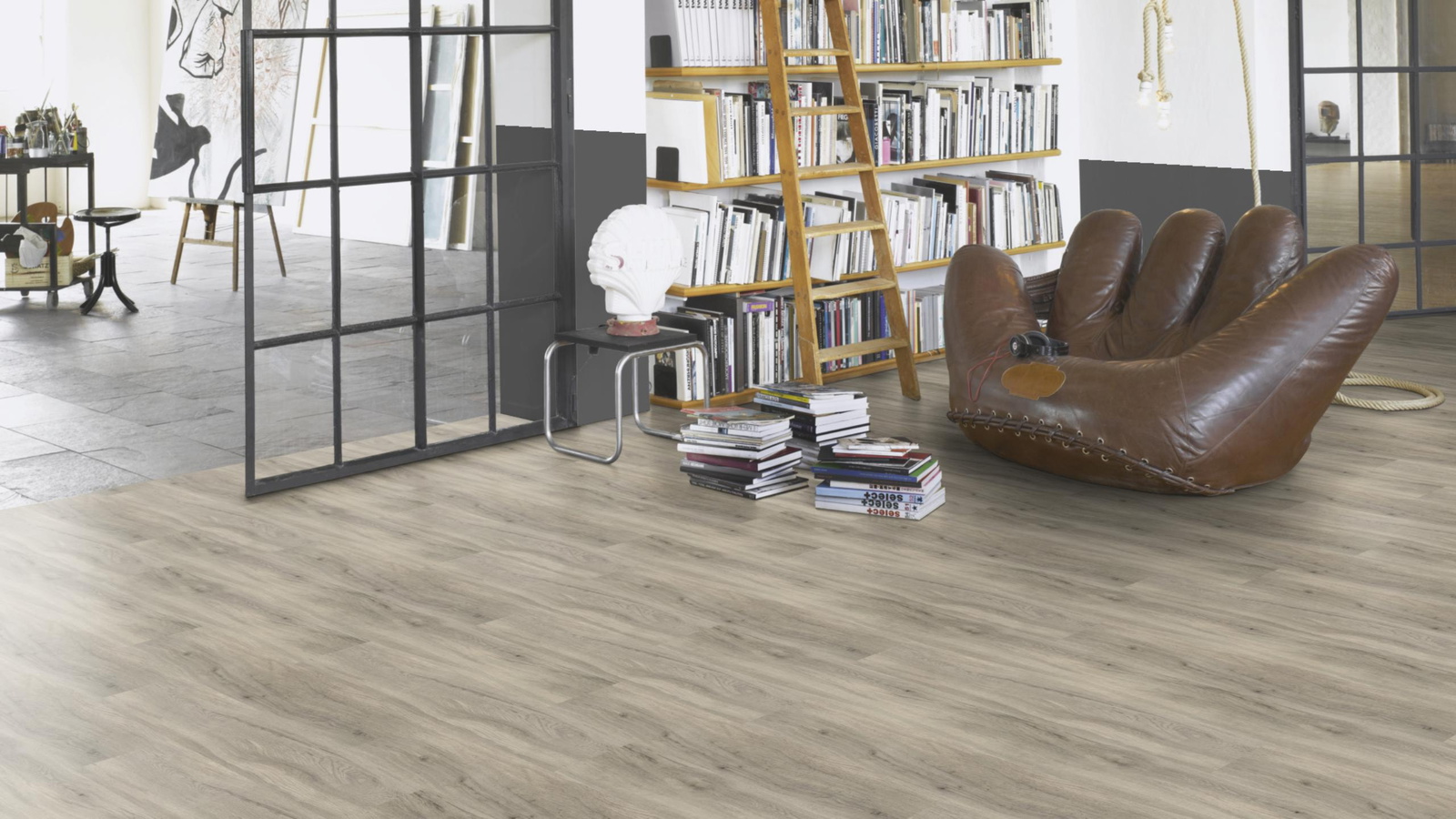 Milieubild Modernes Wohnzimmer mit Atelier - Parador 1513441