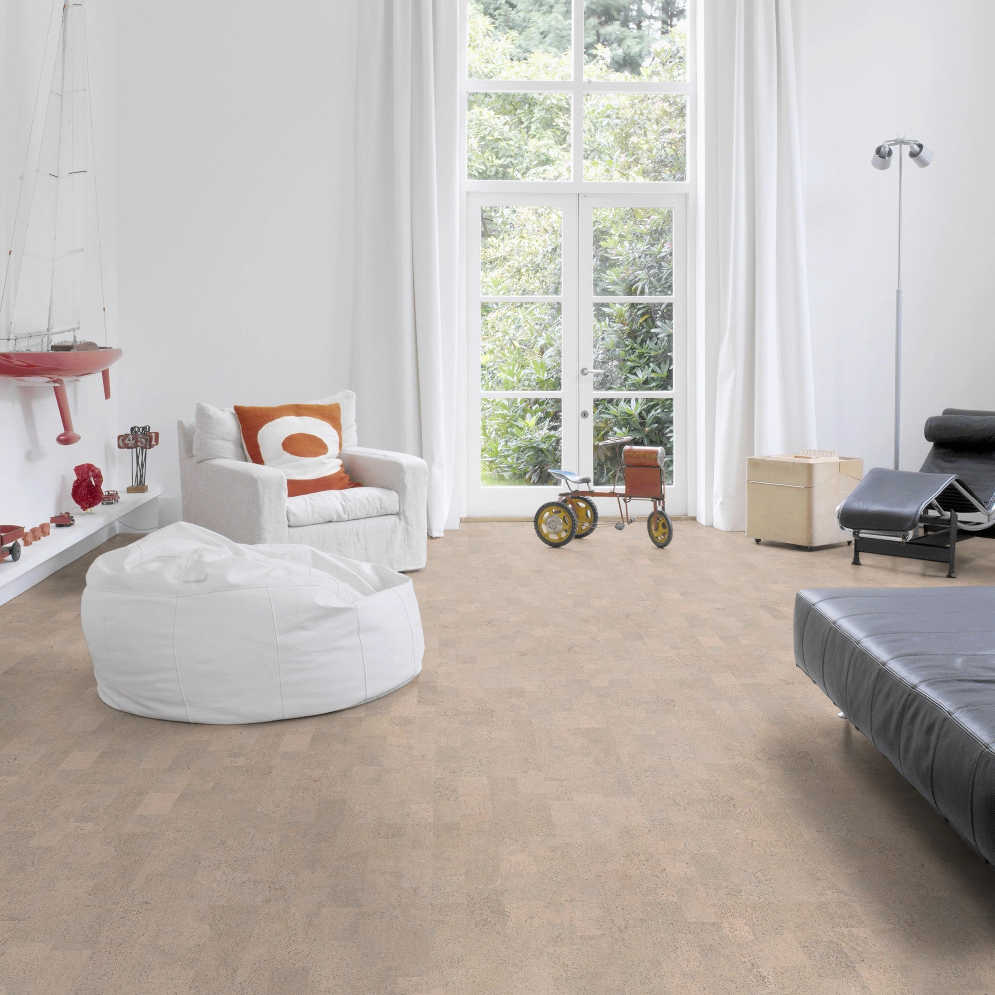 Milieubild Altbau-Wohnzimmer mit Kamin - Wicanders Wise HDF Klick-Korkboden cork Essence Identity Timide Milieubild Altbau-Wohnzimmer mit Kamin - Wicanders Wise 80001651