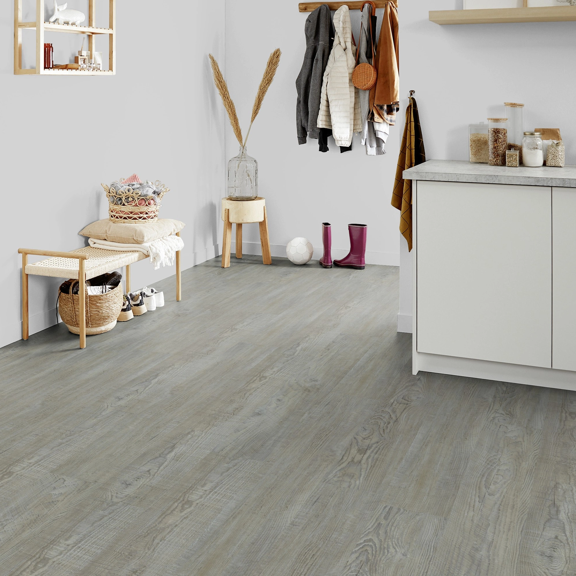 Milieubild Kompakte Küchenzeile im offenen Wohnbereich - Forbo Flooring Klebe-Vinyl Enduro Dryback Wood Steamed Pine Milieubild Kompakte Küchenzeile im offenen Wohnbereich - Forbo Flooring 217636